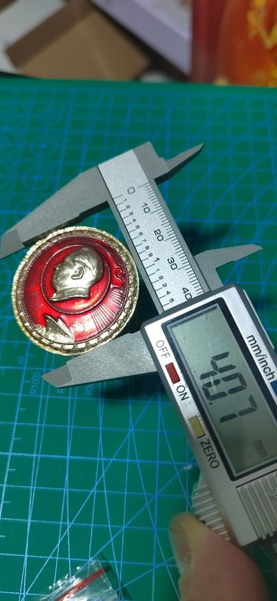 毛主席像章专场 🔥🔥🔥🔥毛主席像章，40.7毫米