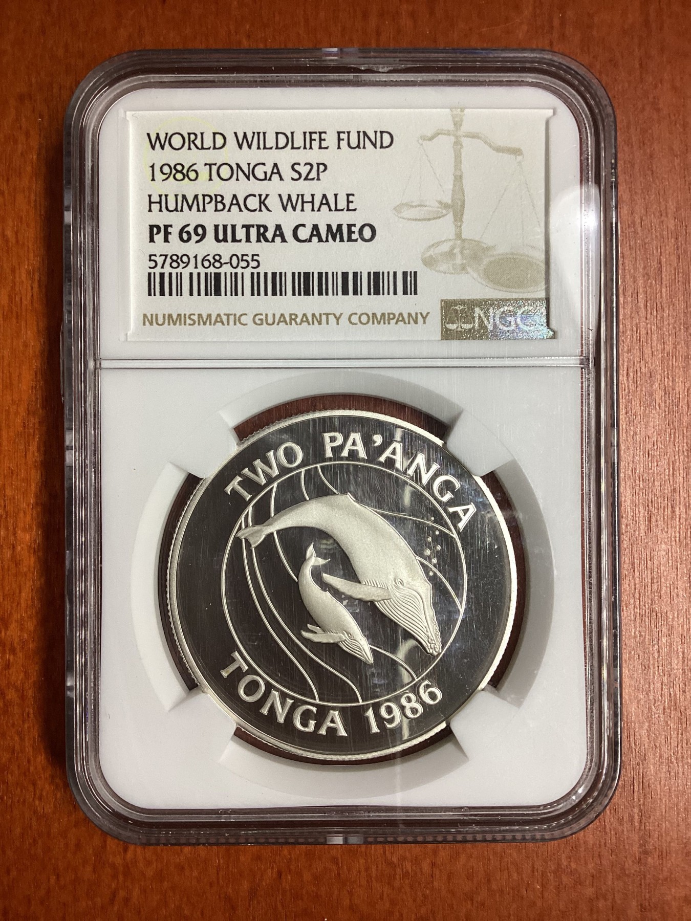 长老汇龙年精选第二场 1986 汤加野生动物保护基金会座头鲸2潘加精制银币，NGC PF69UC，更高分仅有三枚