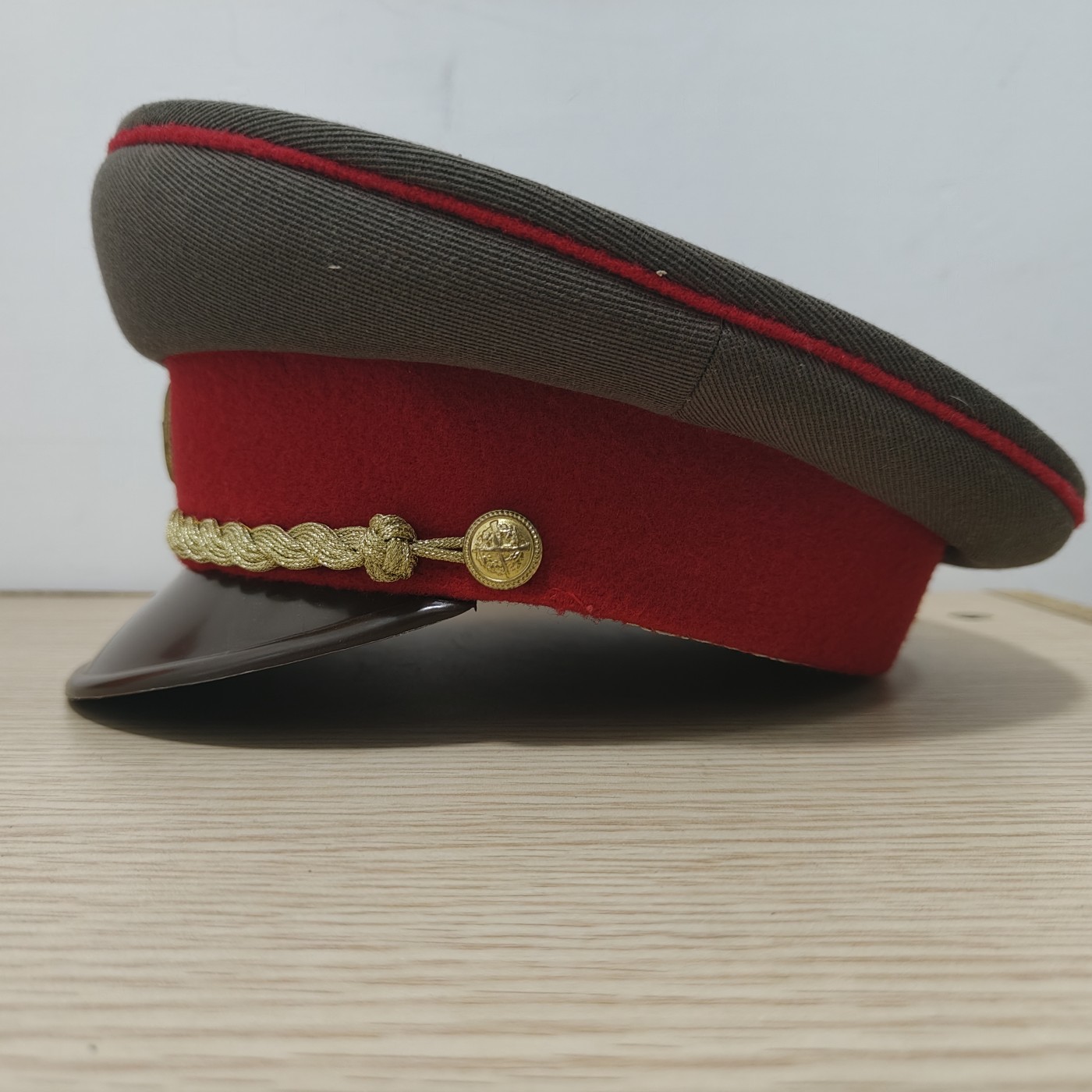 全场0元起拍 第137期 咸鱼国勋章拍卖专场 3月10日（周日）下午6：00开始 稀少 匈牙利儀仗隊/早期將官大檐帽 紅色帽牆 55CM