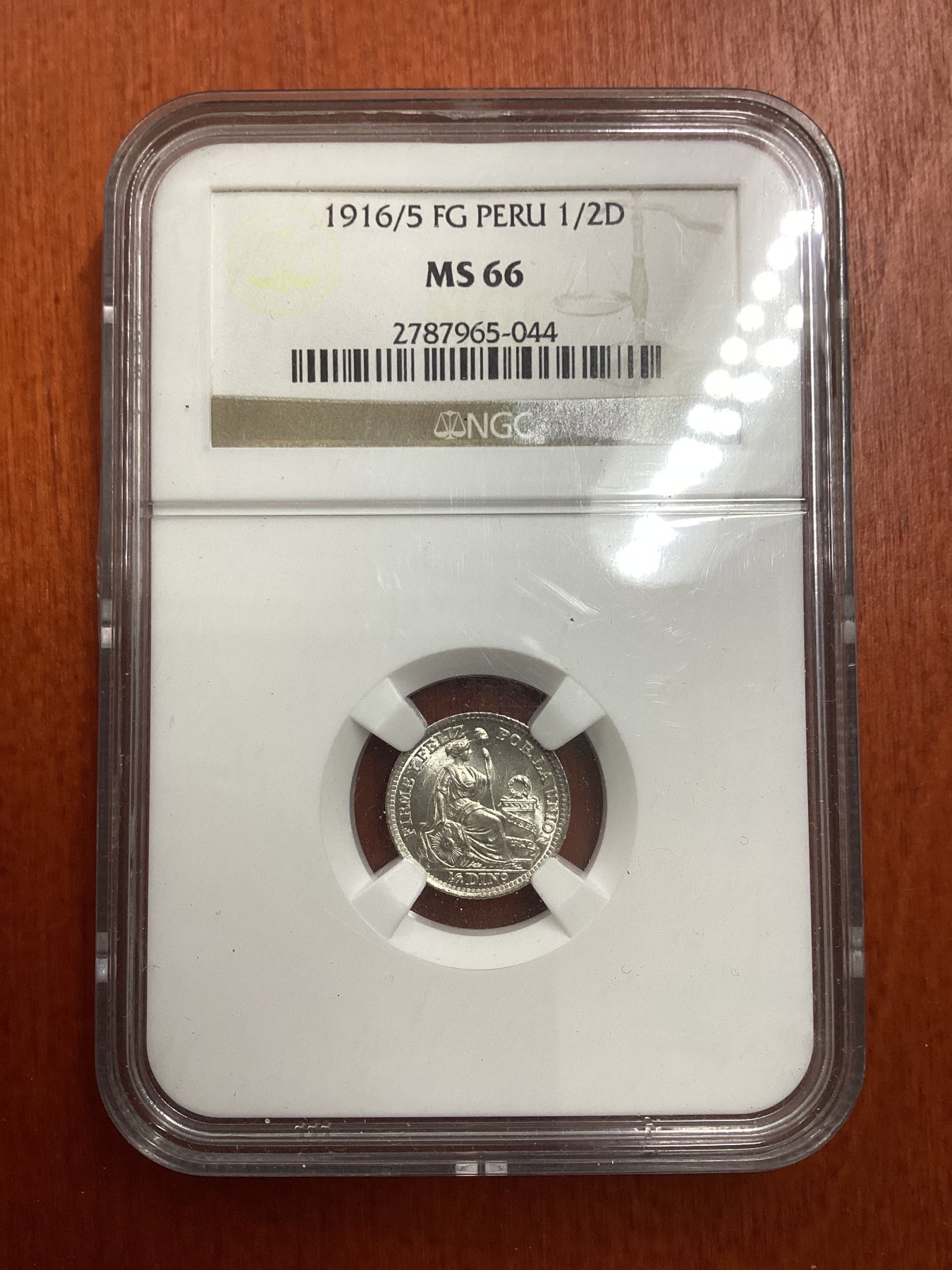 长老汇龙年精选第二场 1916/5 FG 秘鲁坐姿女神1/2D银币，NGC MS66分，车轮光，亚军分，更高分仅有6枚