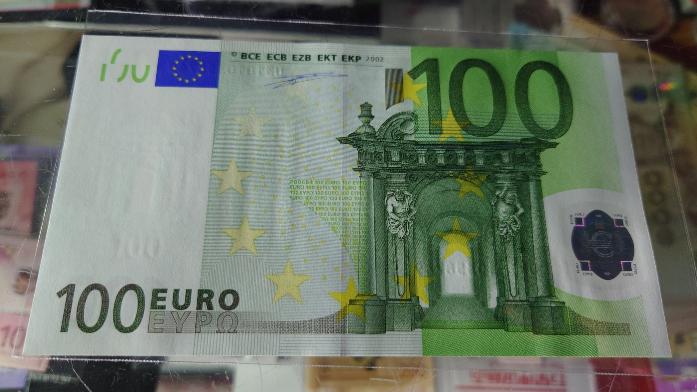 【世界钱币】精选微拍第95期暨2024年第六期 评级币裸钞场 2002年欧盟100 一版签名法国冠 全新绝品