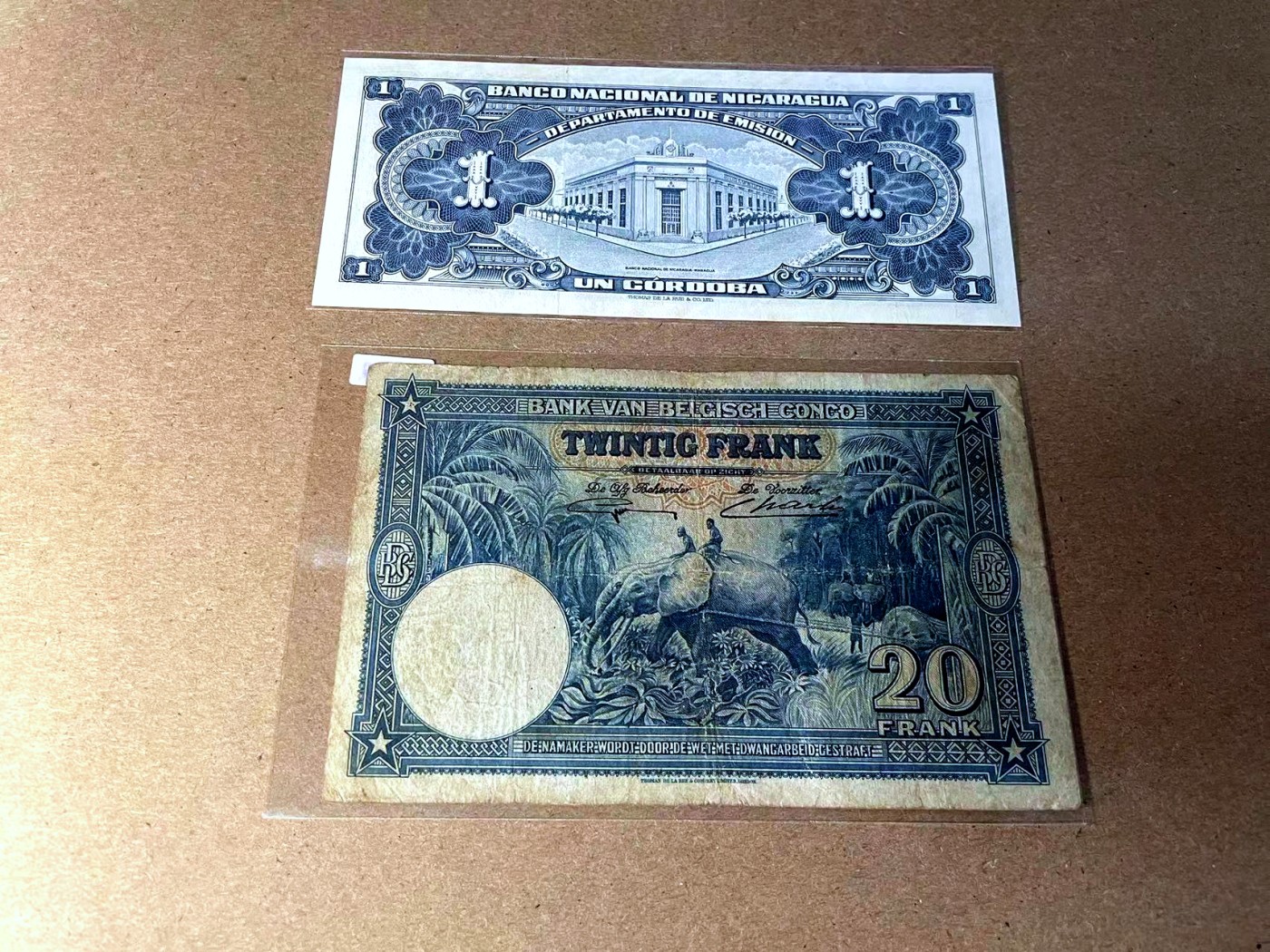 【Blue Auction】✨世界纸币精拍第442期【精】 【一组2张】比刚 1940年20法郎&尼加拉瓜 1960年1科多巴 品相如图
