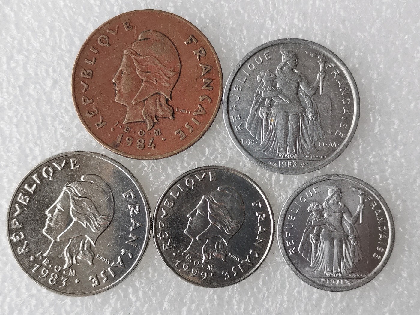 第一海外回流一元起拍收藏 散币专场 第69期 法属新喀里多尼亚5枚套