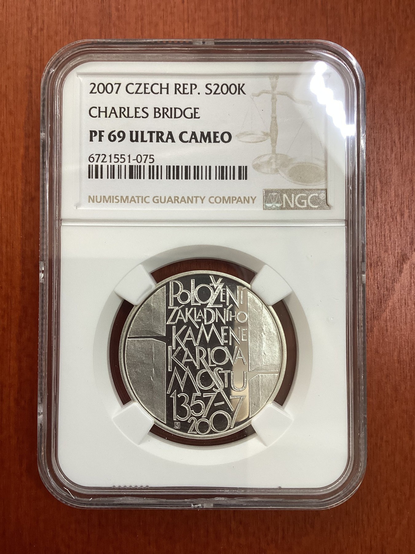 长老汇龙年精选第二场 2007 捷克查理桥200克朗精制银币，NGC PF69UC，更高分仅有8枚