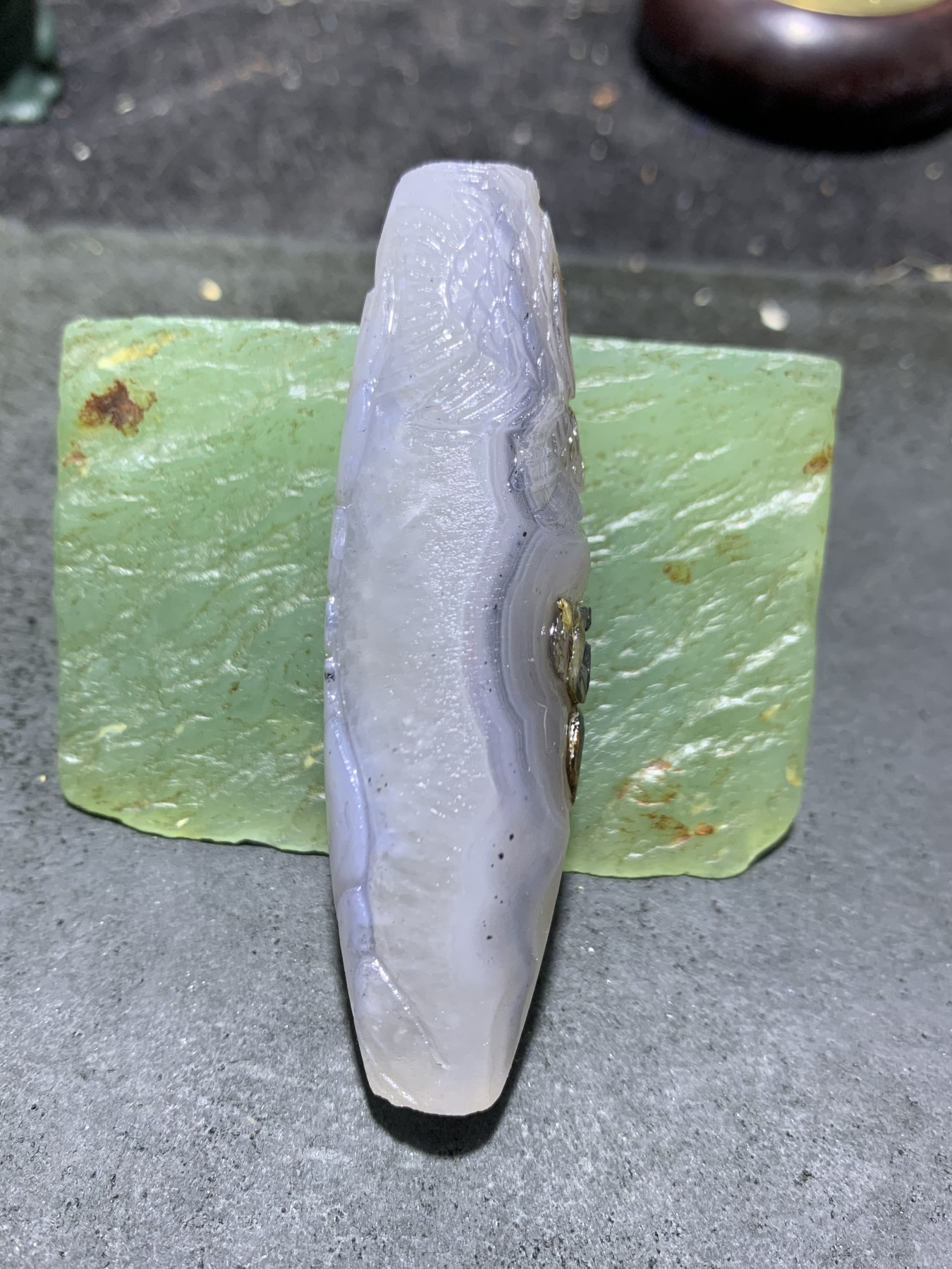 精美亚光原皮高玉化冰飘巴西玛瑙手工俏色巧雕双鱼树叶吊坠一个！