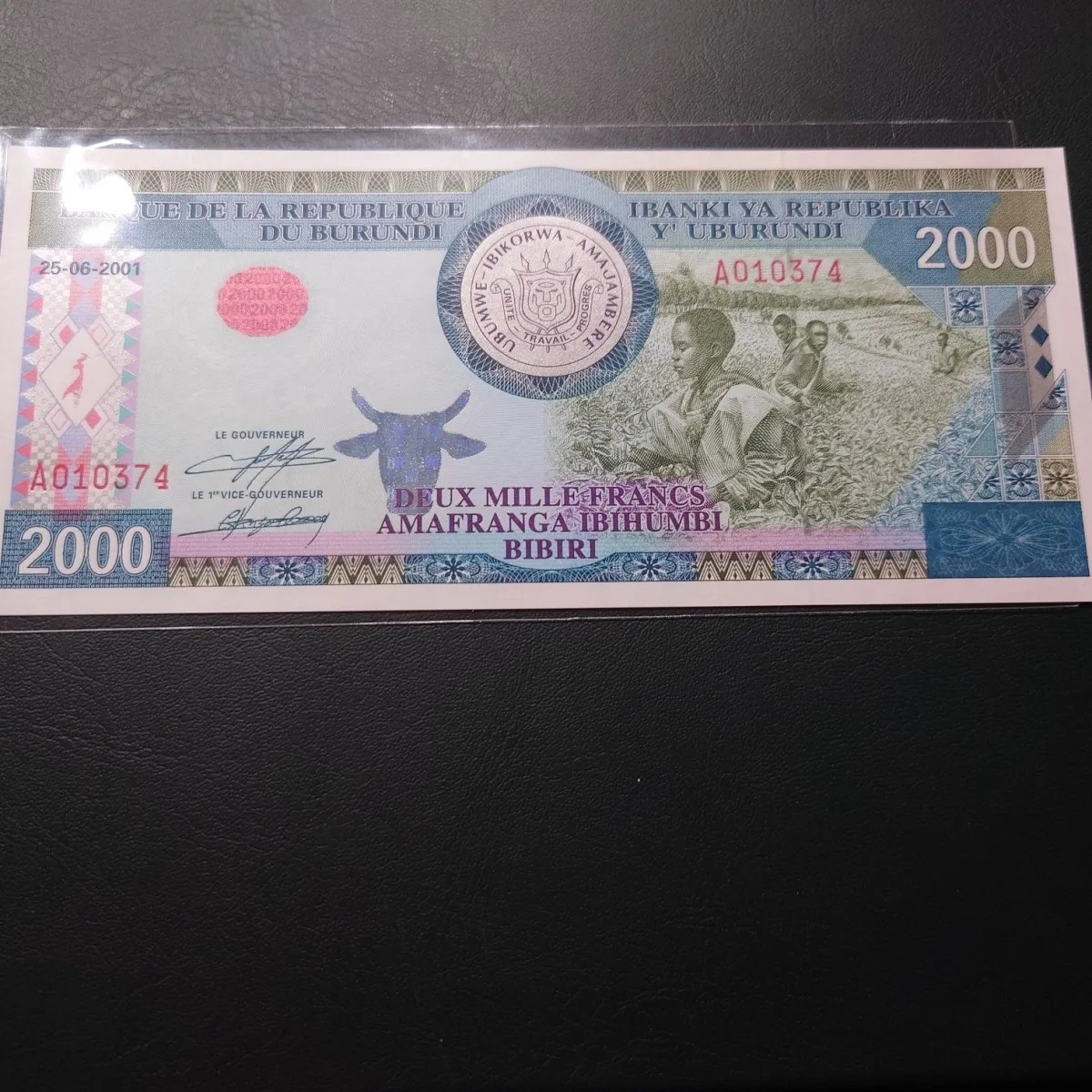 【世界钱币】精选微拍第95期暨2024年第六期 评级币裸钞场 2001年布隆迪2000法郎 全新绝品A冠