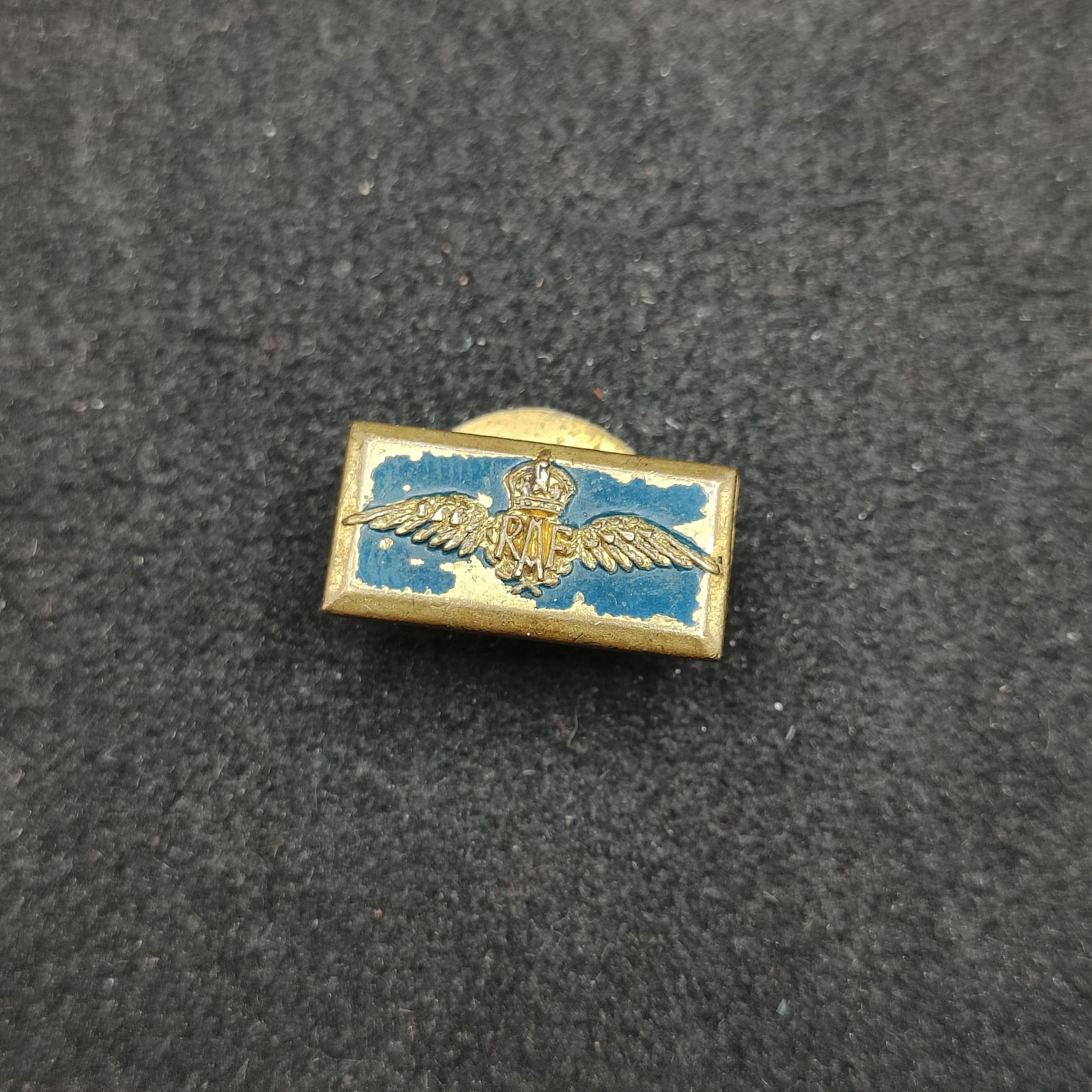 全场0元起拍 第138期 咸鱼国勋章拍卖专场 3月13日（周三）下午6：00开始 英国战时皇家空军徽章