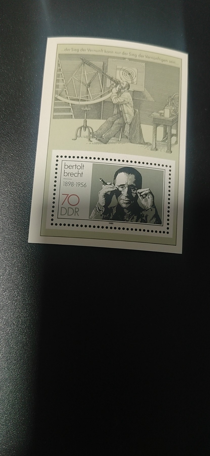 德国邮票，全场小版票  、小全张 德国邮票小型张一张，1988年发行，民主德国东德  剧作家布莱希特诞生90周年小型张，品相如图