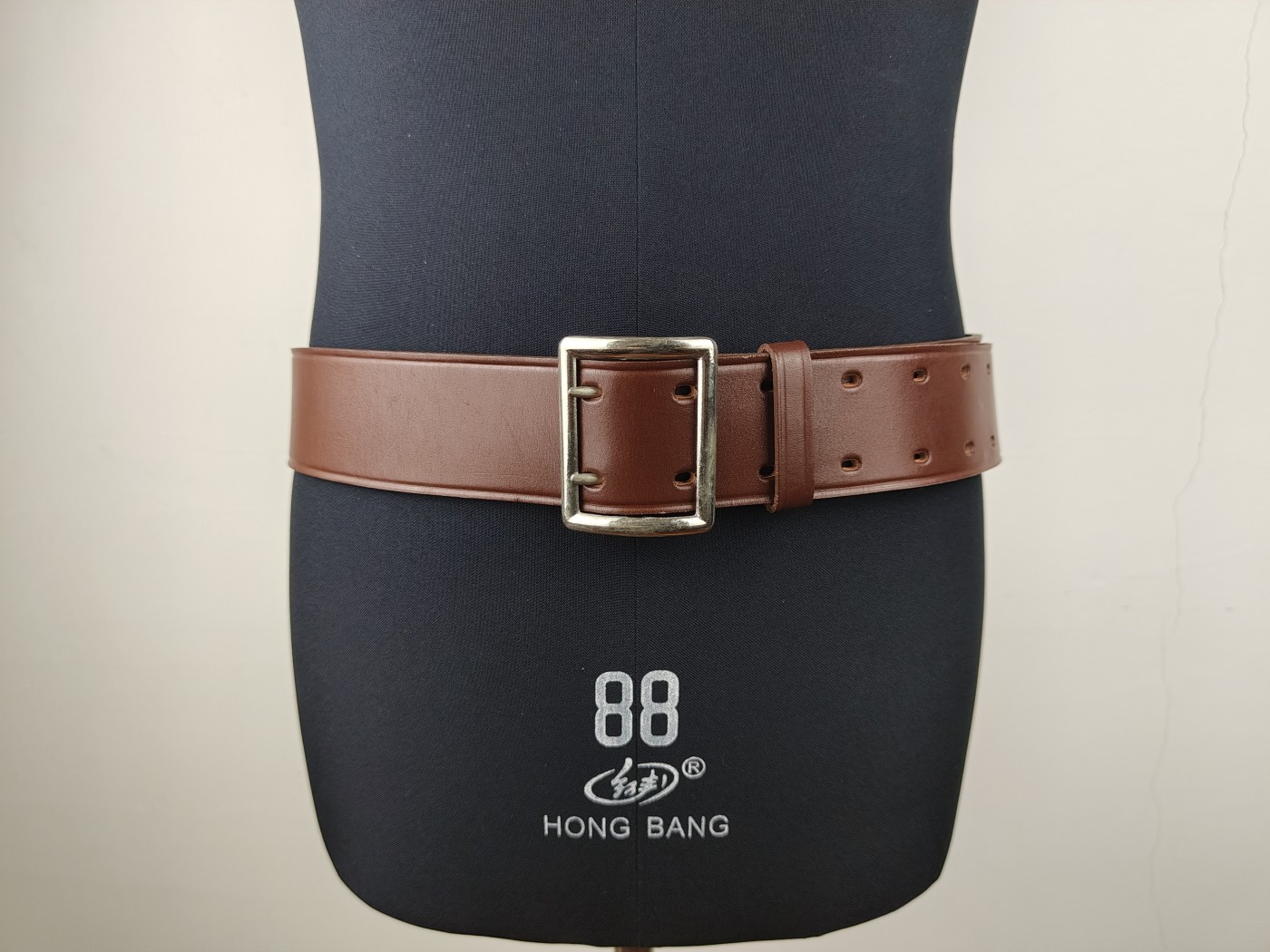 全场0元起拍 第138期 咸鱼国勋章拍卖专场 3月13日（周三）下午6：00开始 美品东德人民军军官用外腰带 120CM