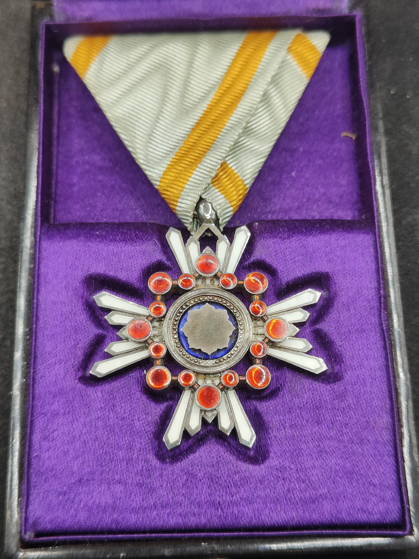 全场0元起拍 第138期 咸鱼国勋章拍卖专场 3月13日（周三）下午6：00开始 日本明治时期六等瑞宝章银制带盒