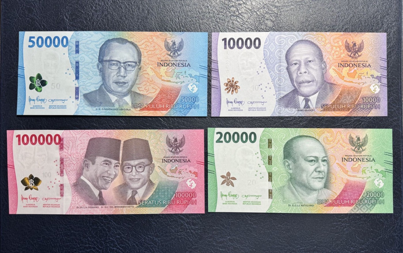 收藏联盟Quantum Auction 第329期拍卖  印度尼西亚2022年1000-100000卢比首发AAA冠一套 品相全新UNC