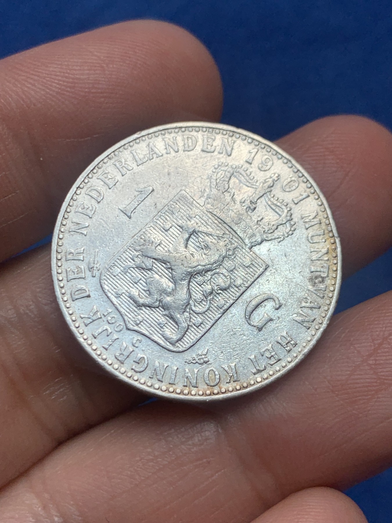 《竞宝斋》第245场-周日，周一 ，周二3场连拍 (全场包邮) 荷兰1901年威廉明娜年轻头像1盾银币 少见年份