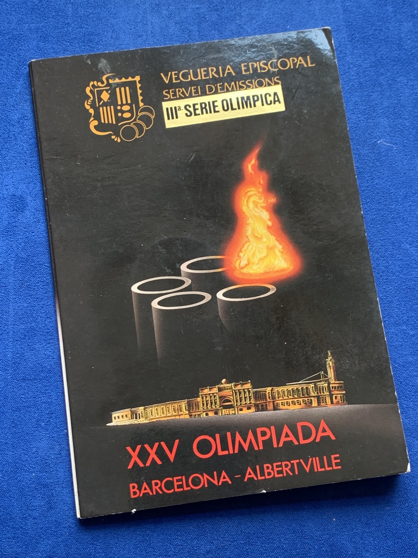 《竞宝斋》第245场-周日，周一 ，周二3场连拍 (全场包邮) 安道尔 1989年卡装第25届巴塞罗那奥运会10、20第纳尔纪念银币 两枚合计28克，含银92.5% 保存很好，有带编号原包证书。