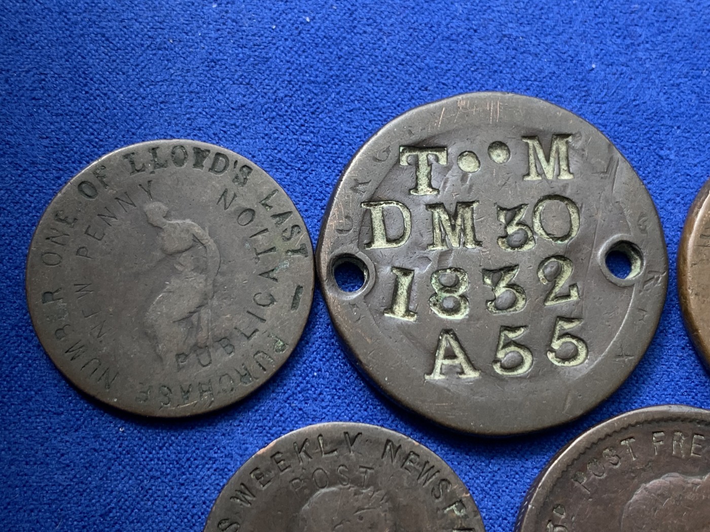 《竞宝斋》第245场-周日，周一 ，周二3场连拍 (全场包邮) 5枚一组 英国18-19世纪加盖代用币，都加盖在乔三1便士和半便士上（其中两枚币胚为车轮1便士），历史的见证，很有趣的一组