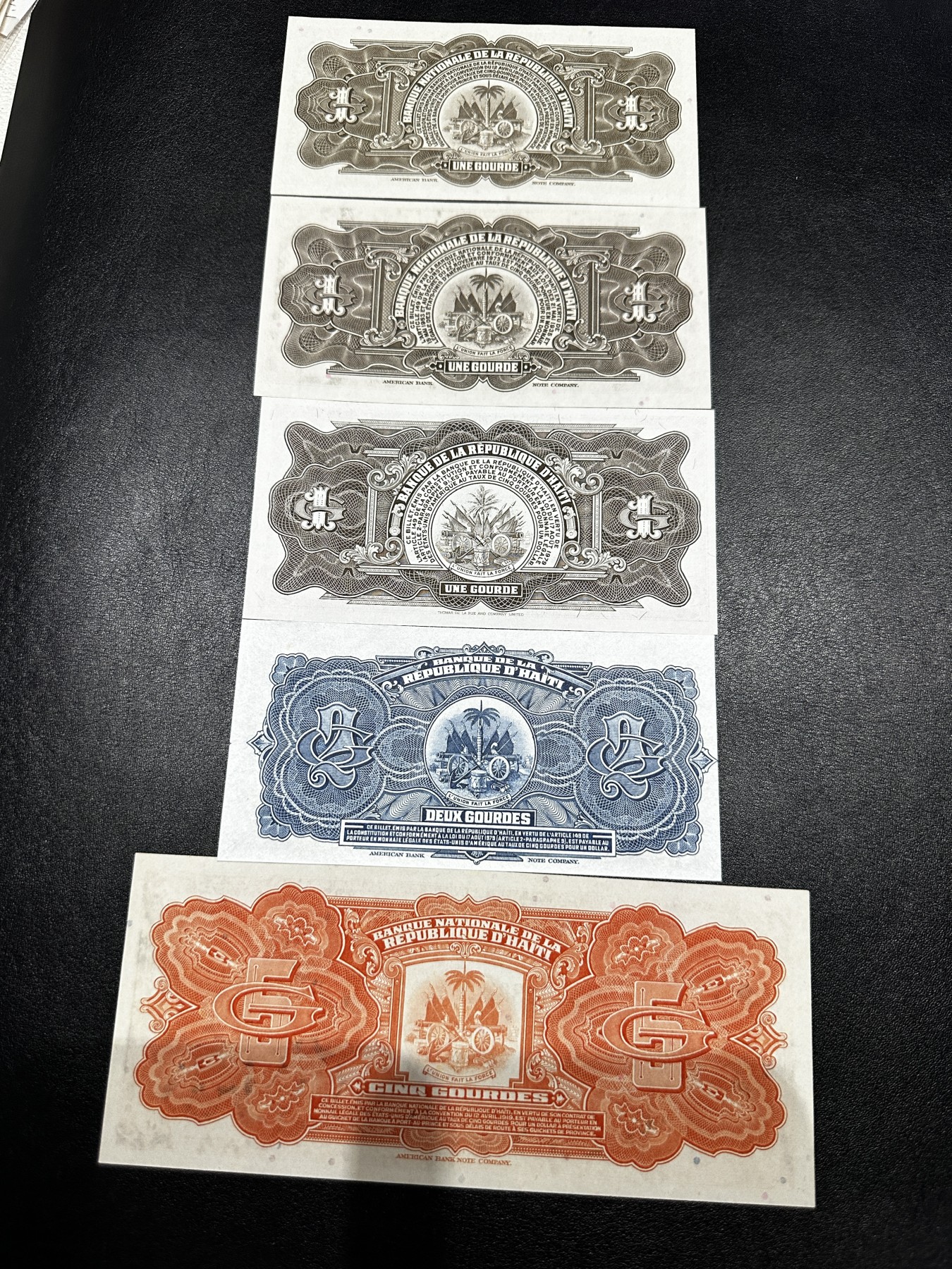 《外钞收藏家》第三百四十七期 美洲纸币专场（荷属安的列斯、福克兰群岛、阿鲁巴、墨西哥等） 海地早期小面额纸币，1/2/5古德，不成套5枚（P200-239）5面额AU其 它全新