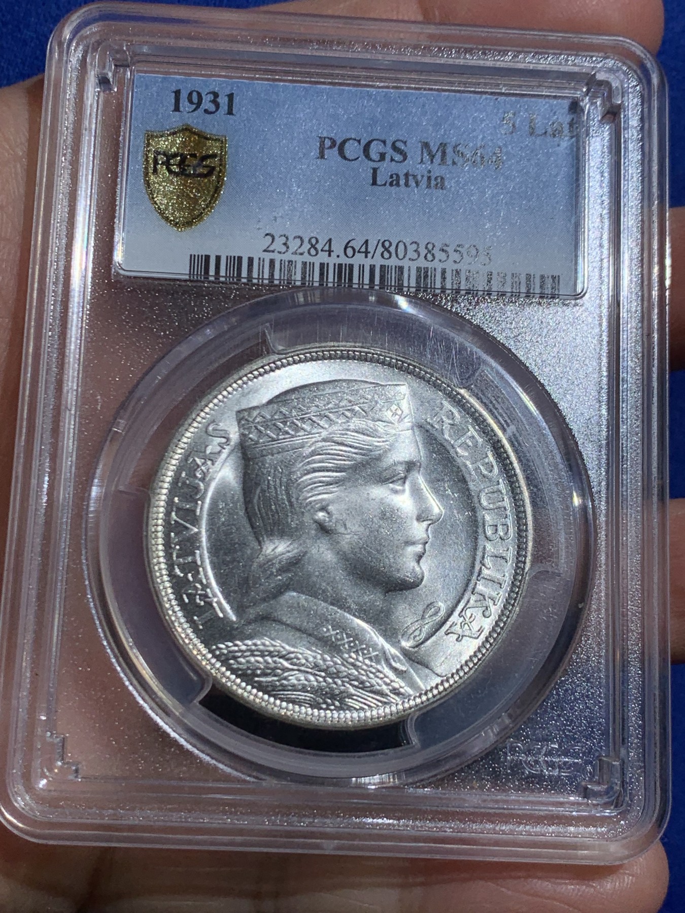 《竞宝斋》第245场-周日，周一 ，周二3场连拍 (全场包邮) PCGS MS64 拉脱维亚 1931年 谷物女神 5拉特大银币 上64分的极少 车轮光