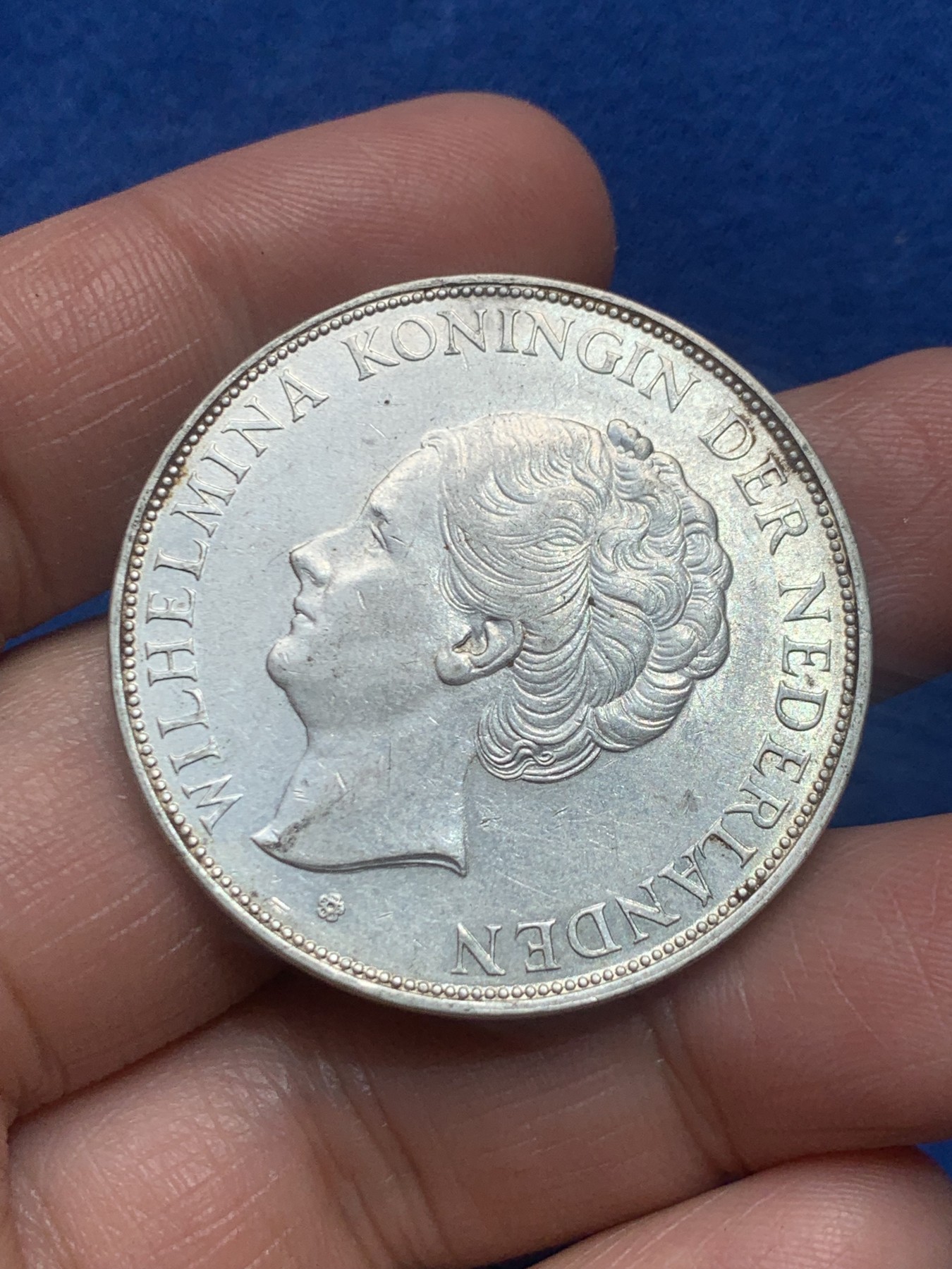 《竞宝斋》第245场-周日，周一 ，周二3场连拍 (全场包邮) 荷兰1939年女王威廉米娜2.5盾大银币