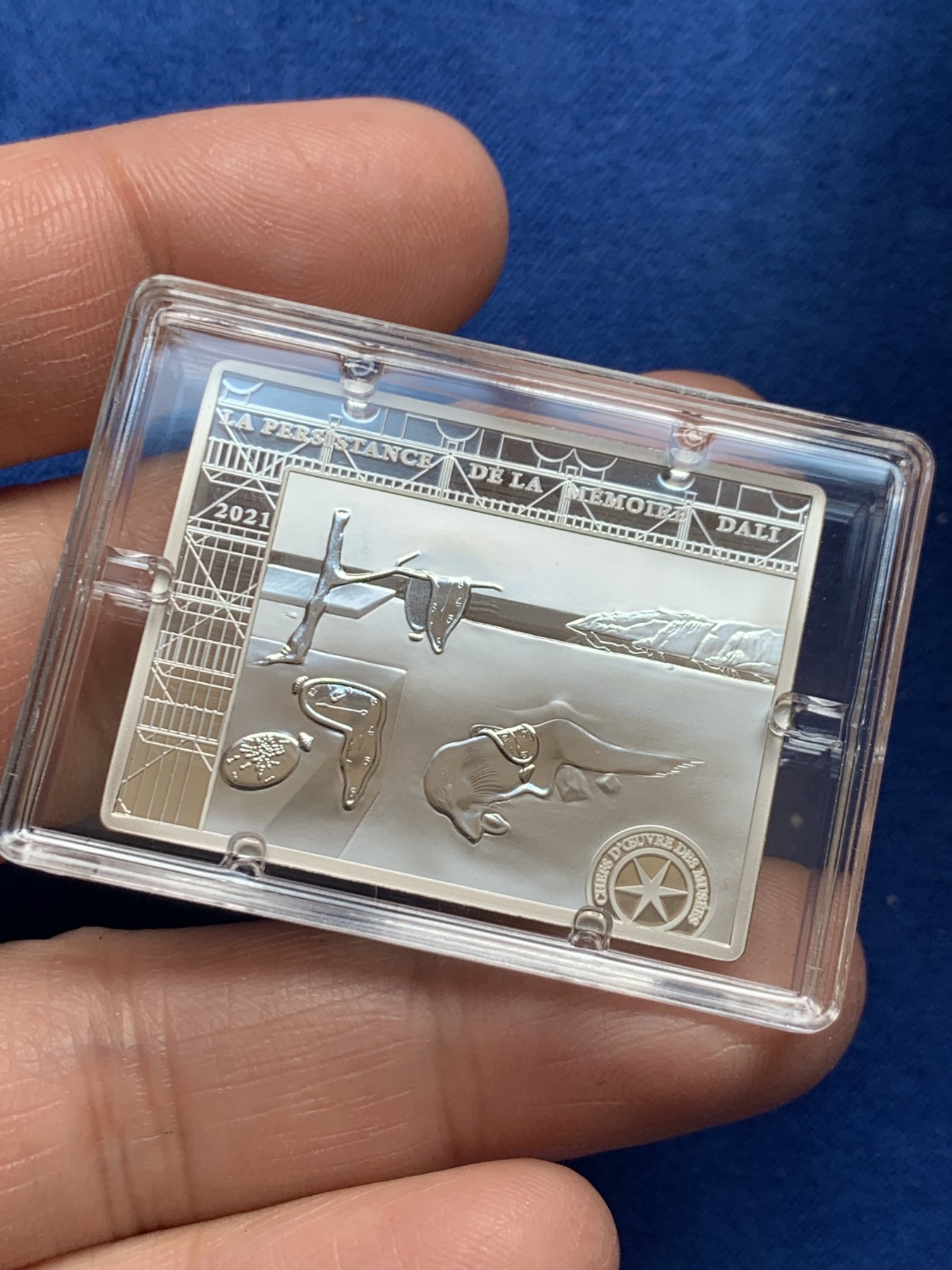 《竞宝斋》第245场-周日，周一 ，周二3场连拍 (全场包邮) 法国2021年发行印象派大师达利《记忆的永恒》-10欧精制币（限量3000枚，市价600元+） 礼盒装带证书 22.2克 38*29mm 900银