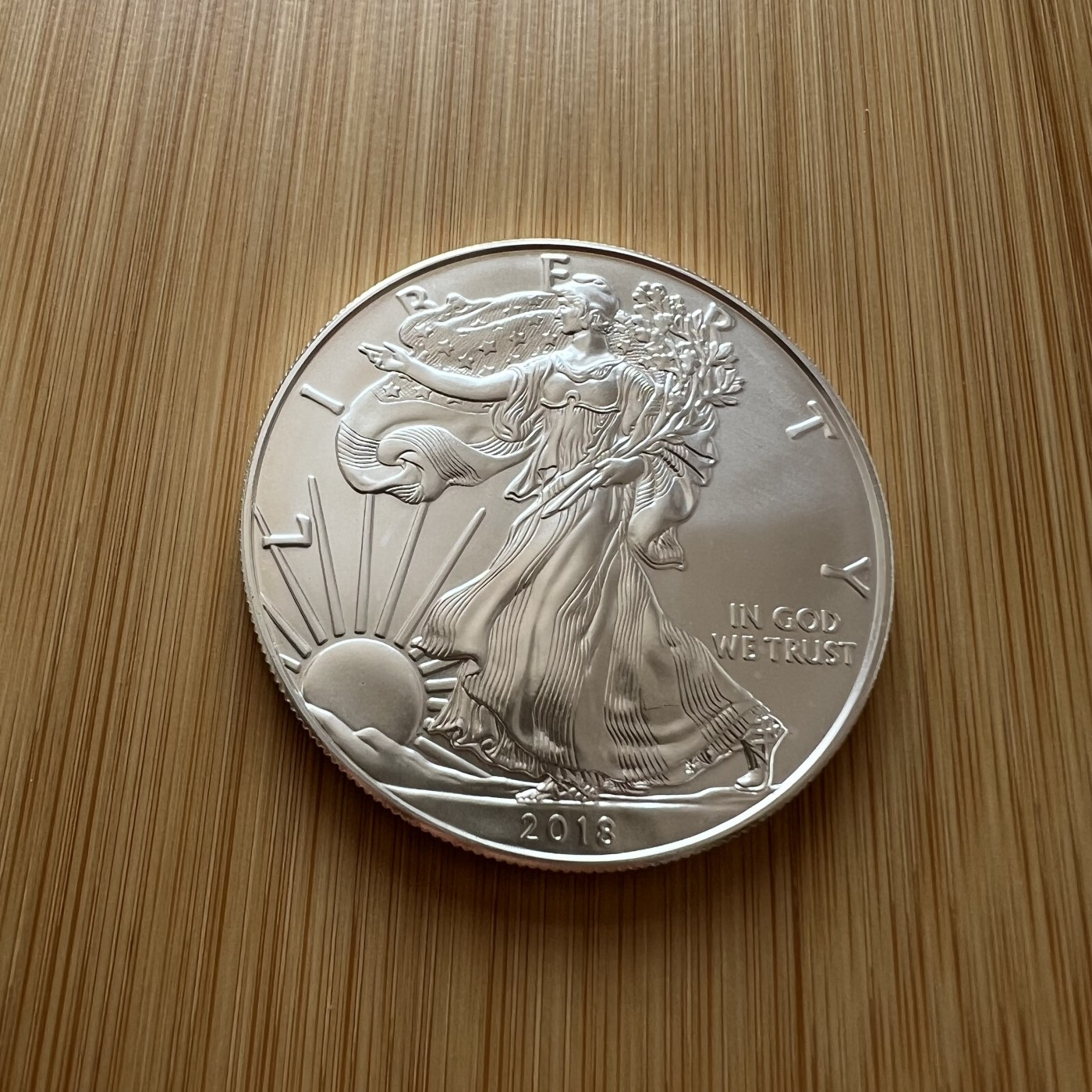 顺丰包邮 外国新银币 老银币 美國2018年鹰洋自由女神1盎司大银币