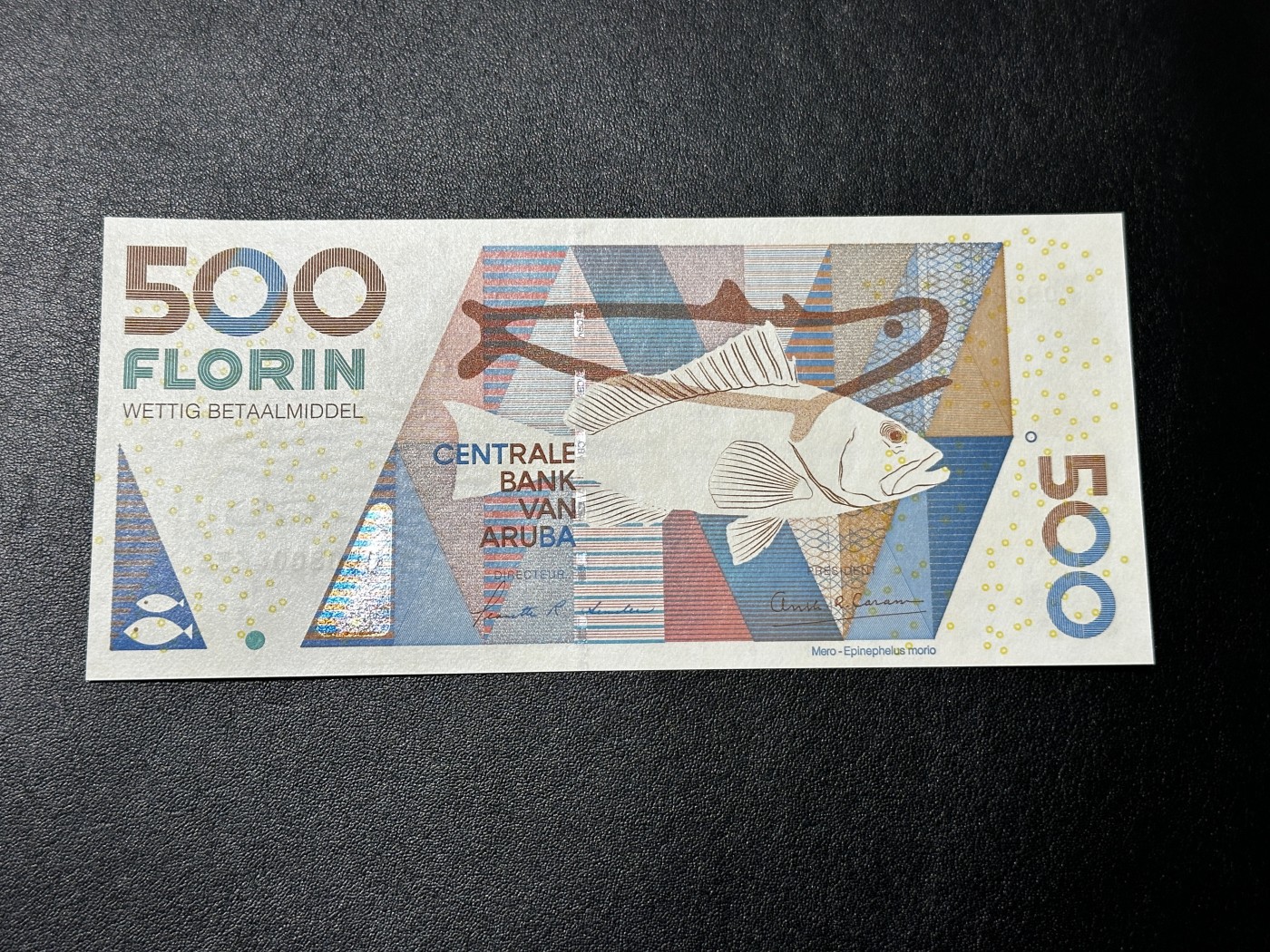 《外钞收藏家》第三百四十七期 美洲纸币专场（荷属安的列斯、福克兰群岛、阿鲁巴、墨西哥等） 阿鲁巴2003年500弗洛林（P20），最高面值极少 全新UNC