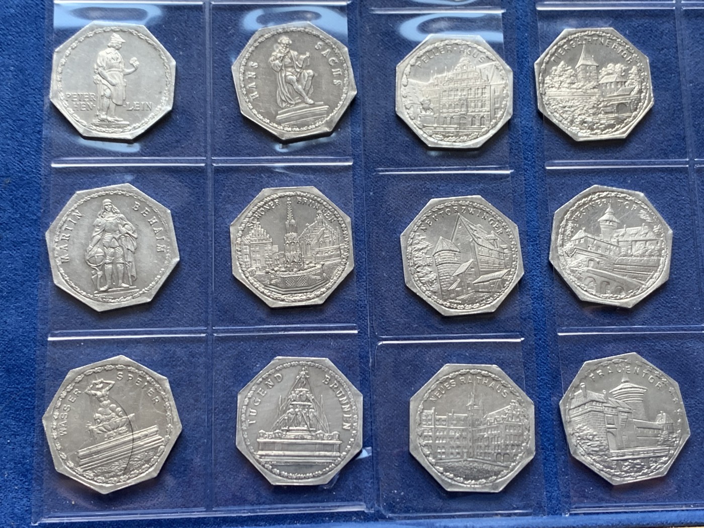 《竞宝斋》第245场-周日，周一 ，周二3场连拍 (全场包邮) 德国紧急状态纽伦堡电车代币 1920年代用币大全套 45枚八角20芬尼铝币 全套UNC好品，十分少见！