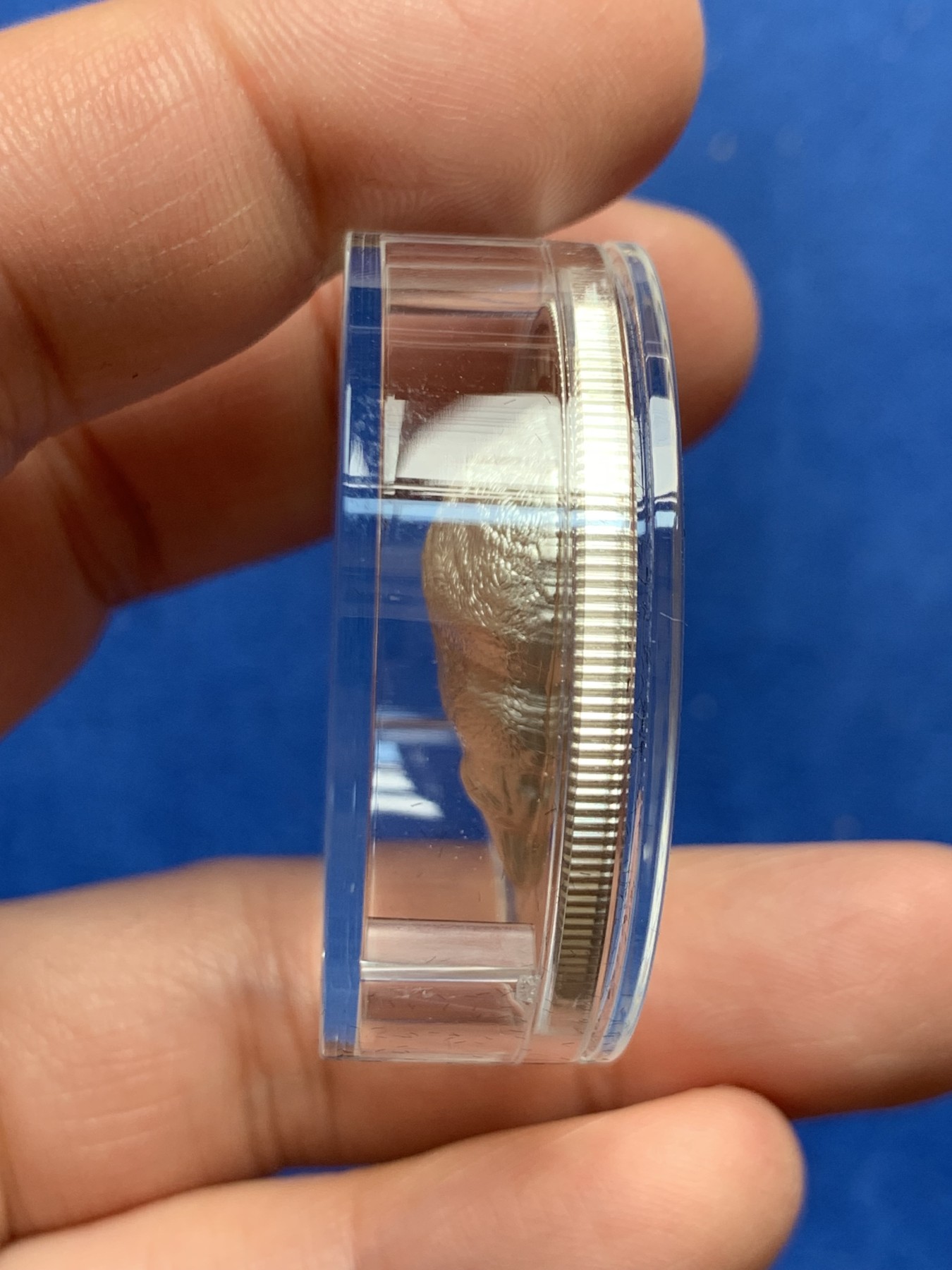 《竞宝斋》第245场-周日，周一 ，周二3场连拍 (全场包邮) 加拿大2021年发行野生动物系列-北美野牛精制银币-25加元（超高浮雕作品，限量5000枚） 礼盒装带证书 36mm 1盎司 9999银