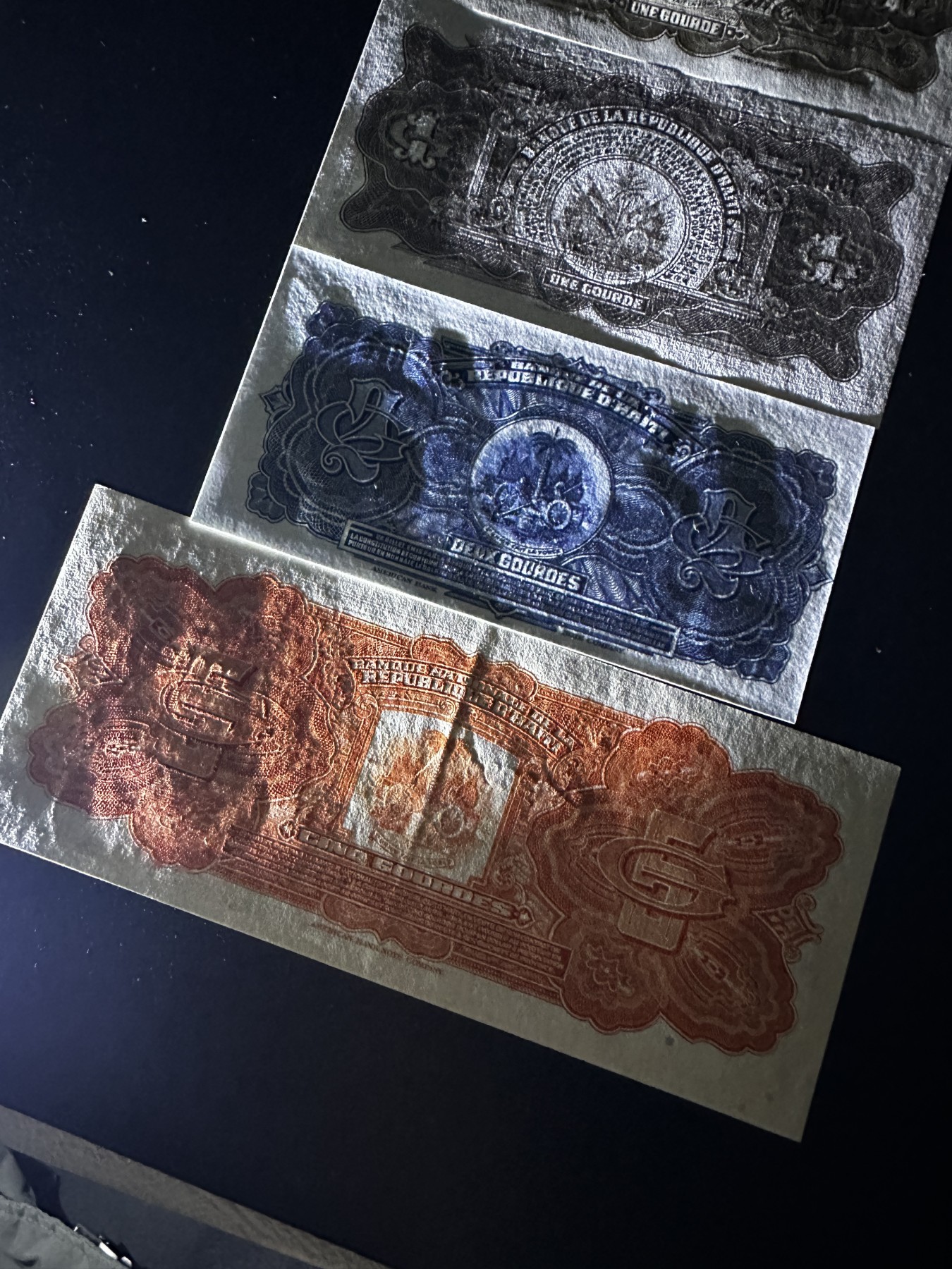 《外钞收藏家》第三百四十七期 美洲纸币专场（荷属安的列斯、福克兰群岛、阿鲁巴、墨西哥等） 海地早期小面额纸币，1/2/5古德，不成套5枚（P200-239）5面额AU其 它全新