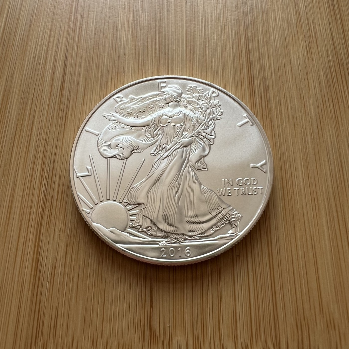 顺丰包邮 外国新银币 老银币 美國2016年鹰洋自由女神1盎司大银币