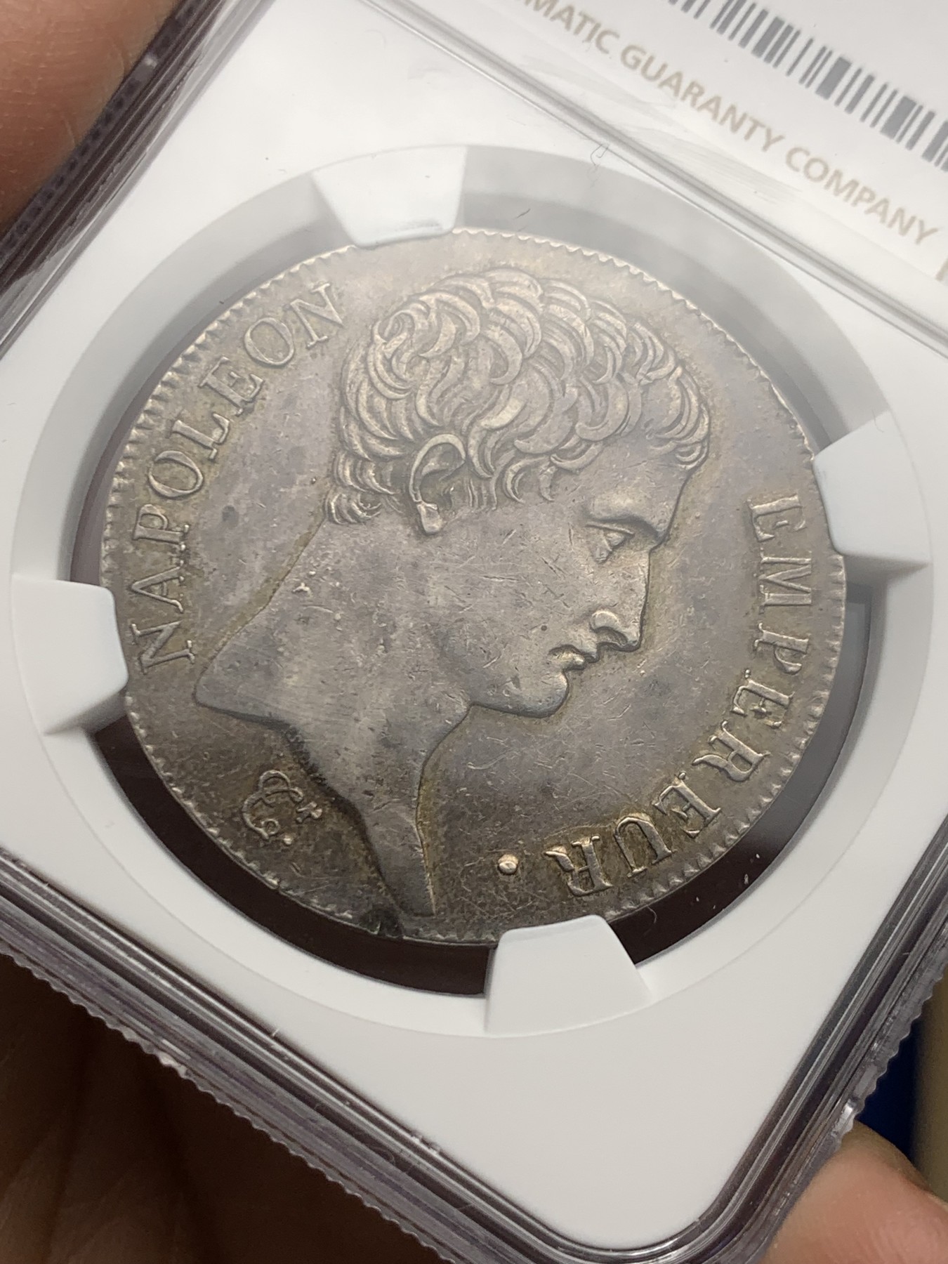 《竞宝斋》第245场-周日，周一 ，周二3场连拍 (全场包邮) NGC AU55 法国共和13年  拿破仑一世 皇帝版无冠版 5法郎大银币 双面深打五深彩包浆 这个状态+包浆 可以收藏了