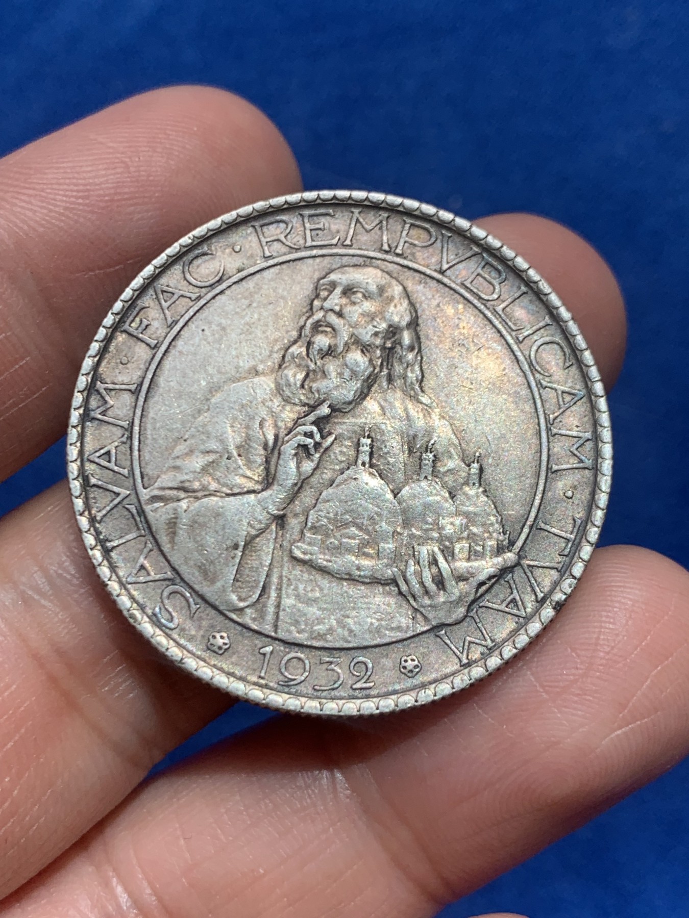 《竞宝斋》第245场-周日，周一 ，周二3场连拍 (全场包邮) 圣马力诺1932年托塔天王20里拉银币  原味包浆