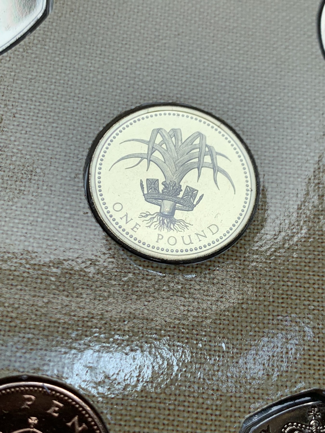 《竞宝斋》第245场-周日，周一 ，周二3场连拍 (全场包邮) 英国1990年硬币套装，共8枚