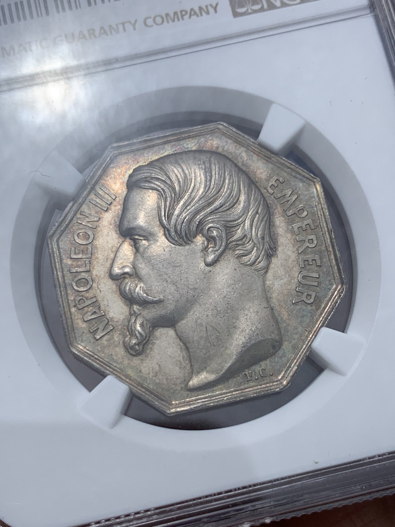 《竞宝斋》第245场-周日，周一 ，周二3场连拍 (全场包邮) NGC-MS63 法国1860-1879拿破仑三世头像八角银制代币，卢瓦尔沙托公证人。蜜蜂边铭，早期年份，彩浆好状态。经典拿三头像，63收藏级分数