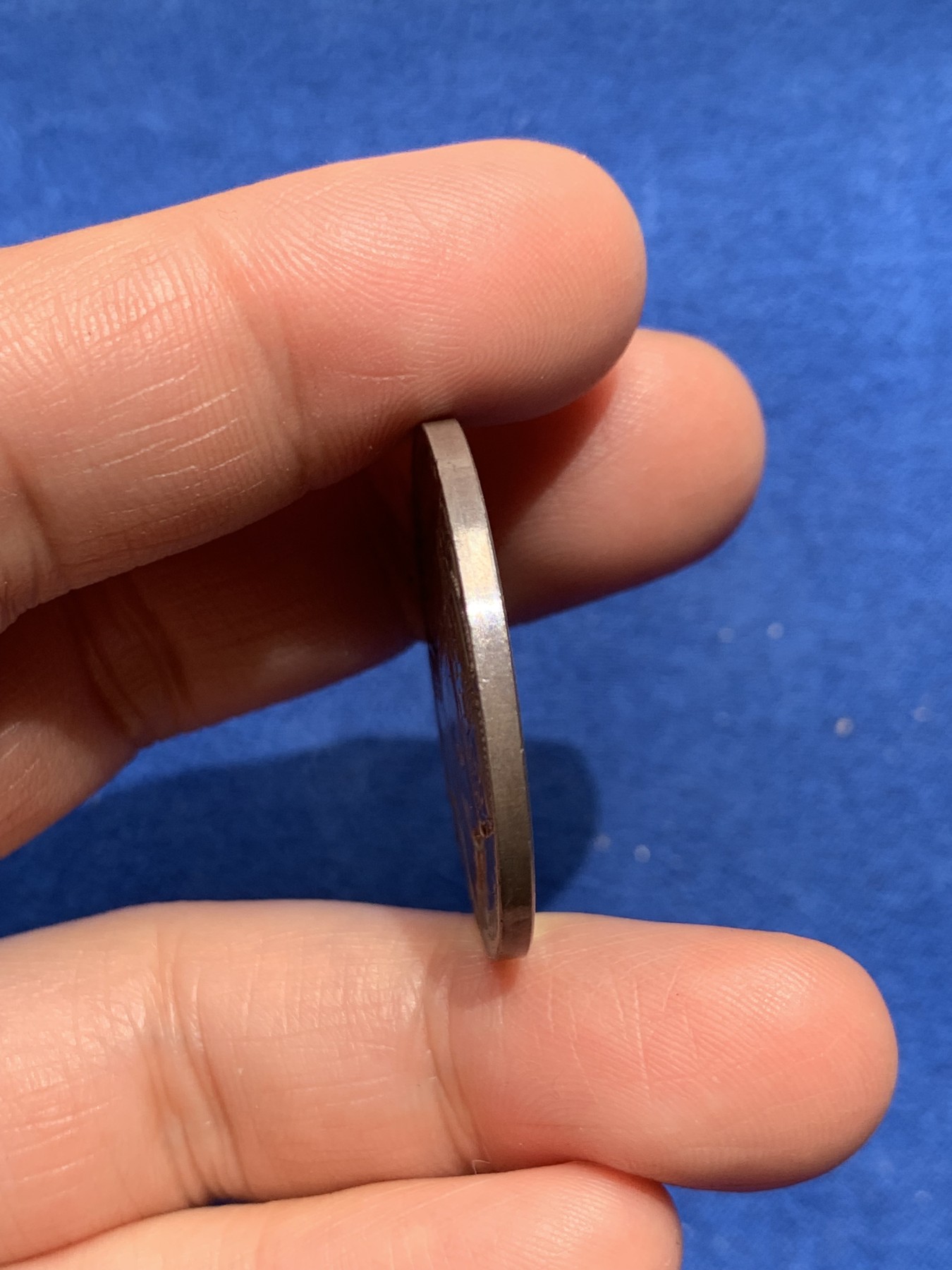 《竞宝斋》第245场-周日，周一 ，周二3场连拍 (全场包邮) 英国 1935年 乔治五世登基纪念银章 15.5g 31.8mm