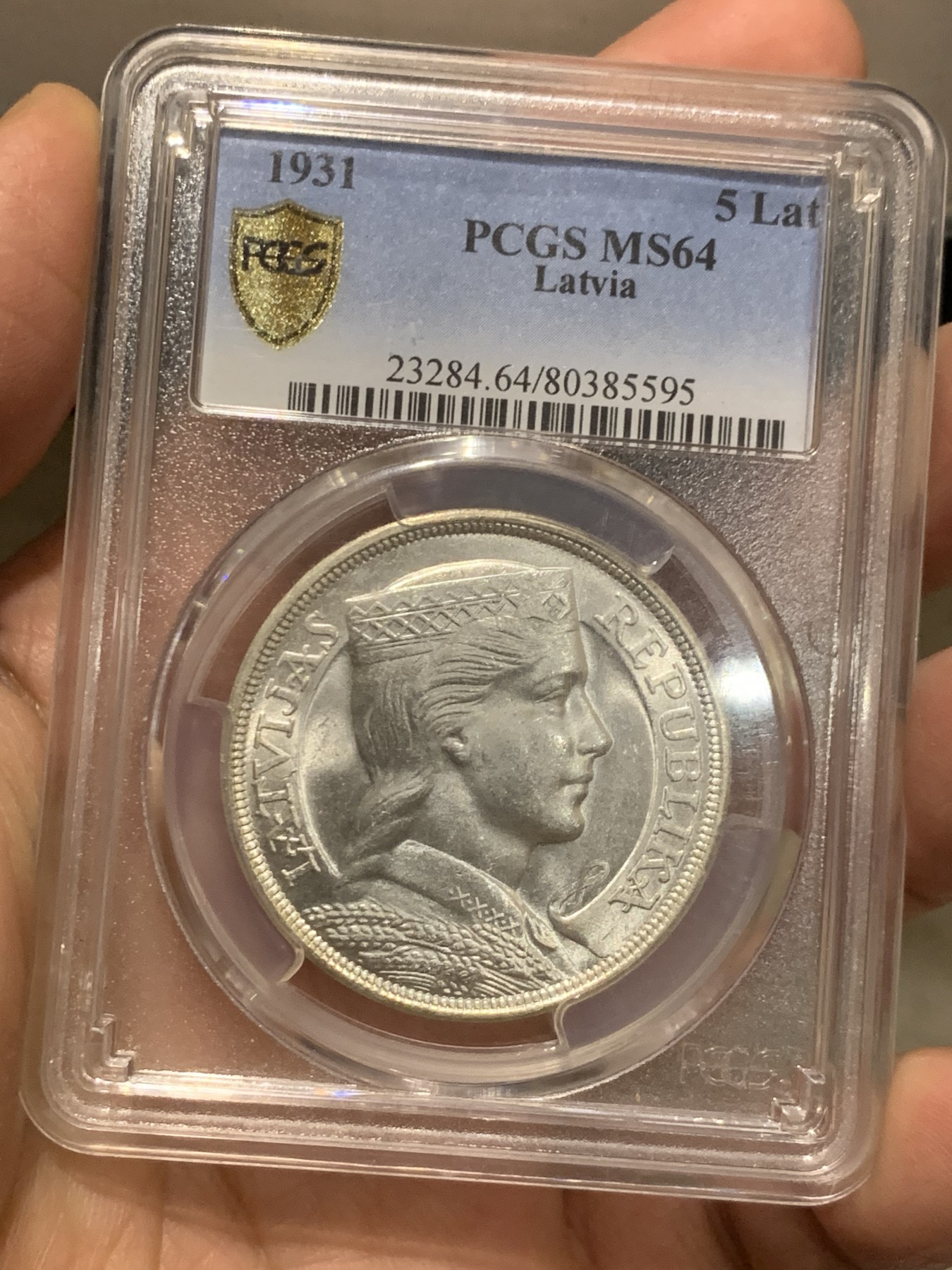 《竞宝斋》第245场-周日，周一 ，周二3场连拍 (全场包邮) PCGS MS64 拉脱维亚 1931年 谷物女神 5拉特大银币 上64分的极少 车轮光