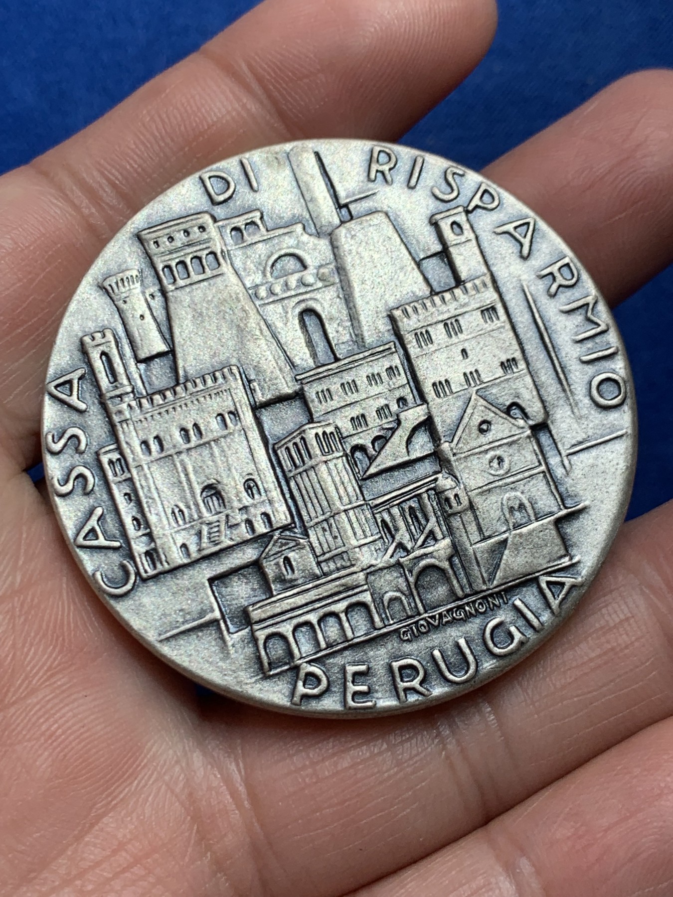 《竞宝斋》第245场-周日，周一 ，周二3场连拍 (全场包邮) 1983年意大利城市纪念银章 80克 92.5%银 带银标