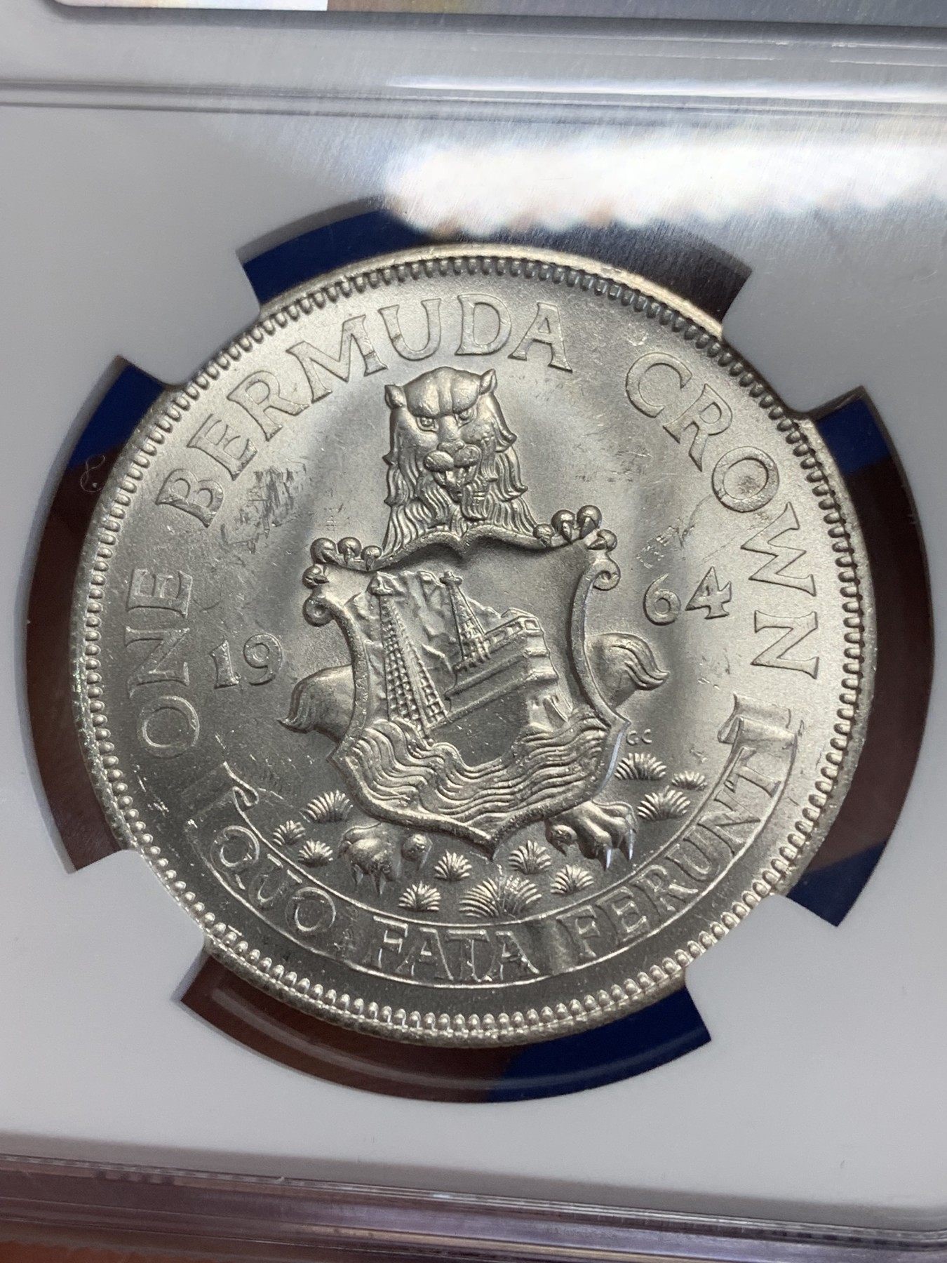 《竞宝斋》第245场-周日，周一 ，周二3场连拍 (全场包邮) NGC-MS64 英属百慕大群岛1964年伊丽莎白二世1克朗纪念银币，车轮转光，状态佳。