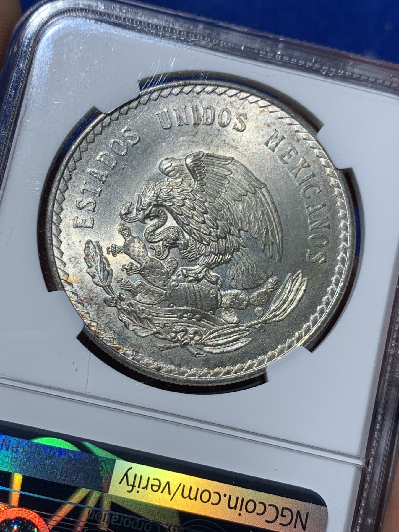 《竞宝斋》第245场-周日，周一 ，周二3场连拍 (全场包邮) NGC-MS65 墨西哥1948年玛雅酋长5比索鹰洋大银币，原汁原味黄油彩老包浆，打制精美，顶级高分。