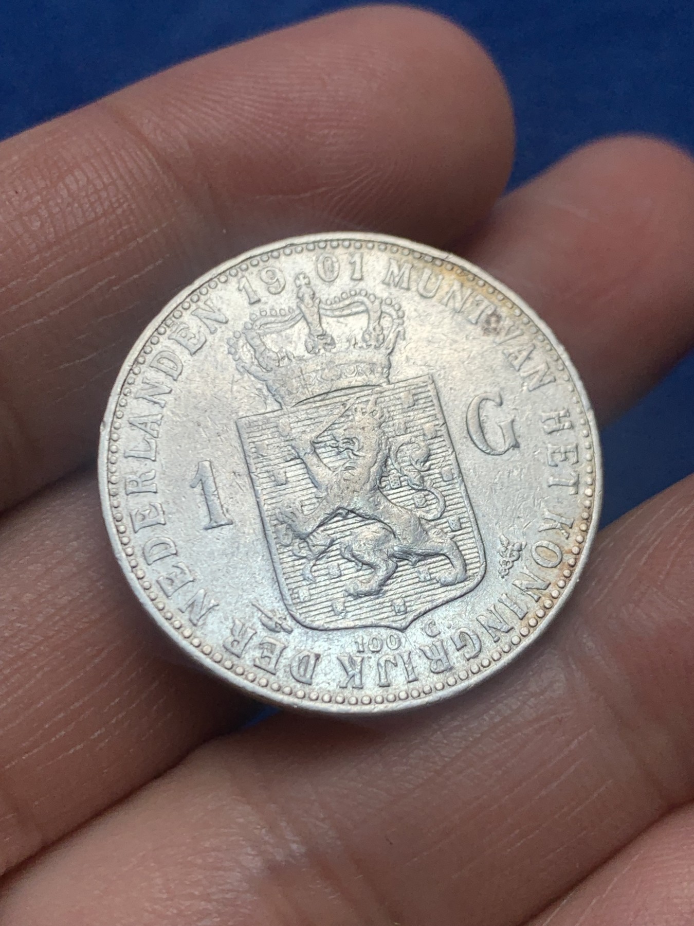 《竞宝斋》第245场-周日，周一 ，周二3场连拍 (全场包邮) 荷兰1901年威廉明娜年轻头像1盾银币 少见年份