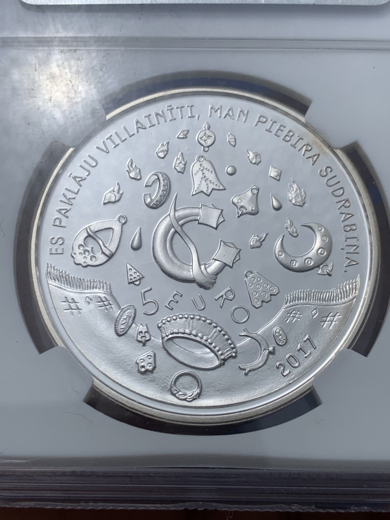 《竞宝斋》第245场-周日，周一 ，周二3场连拍 (全场包邮) NGC PF70UC 拉脱维亚2017年雷神赐福5欧元银币 925银 31.47克 38.61mm