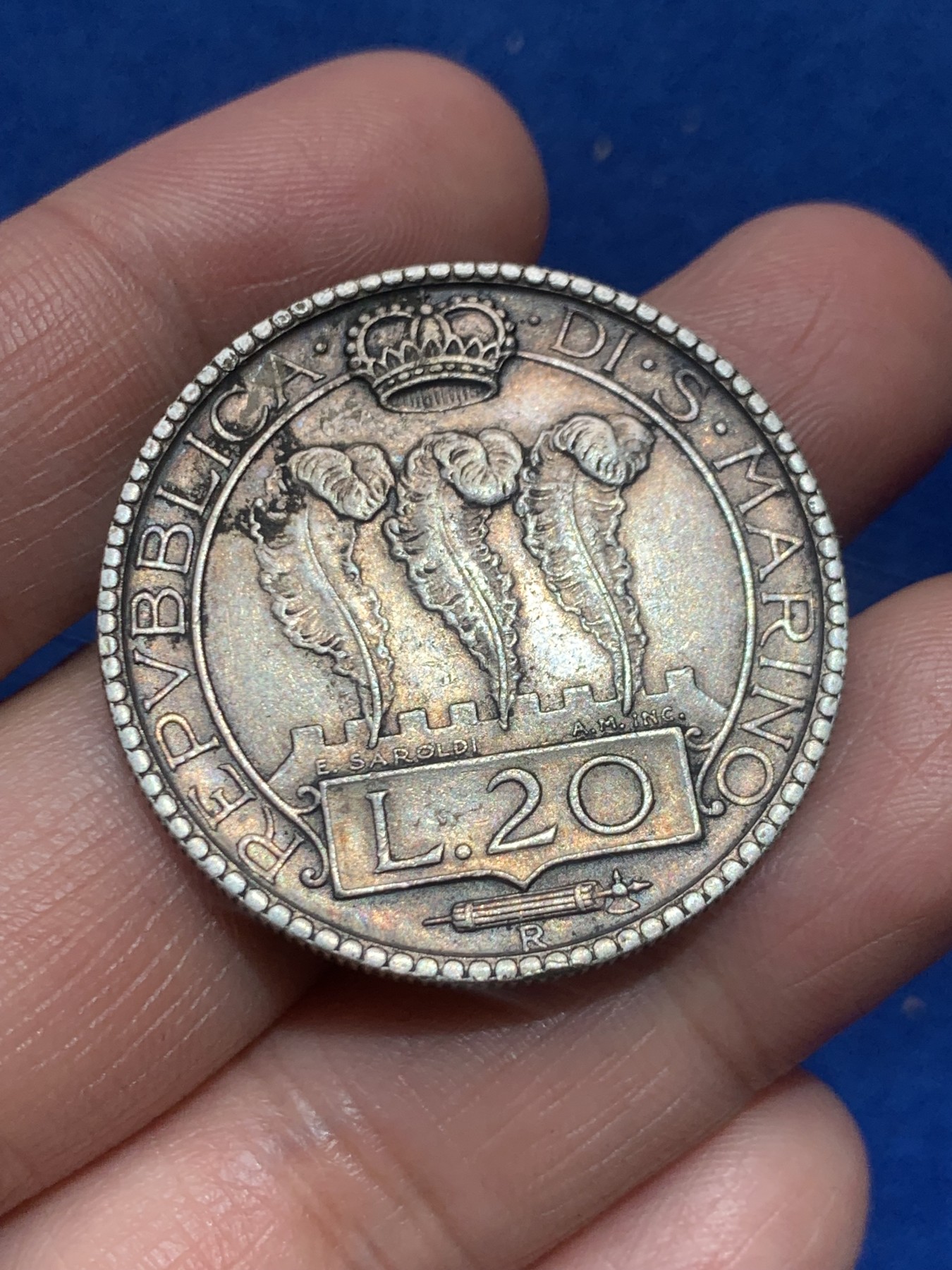 《竞宝斋》第245场-周日，周一 ，周二3场连拍 (全场包邮) 圣马力诺1932年托塔天王20里拉银币  原味包浆