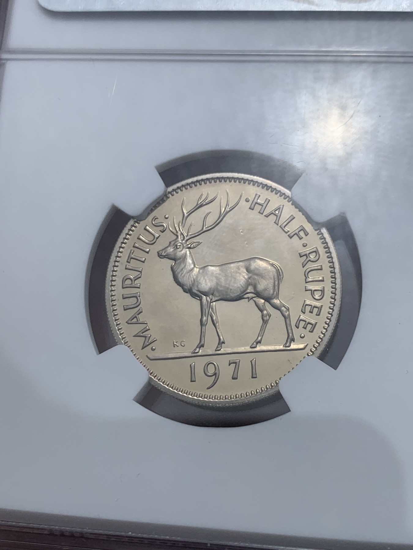 《竞宝斋》第245场-周日，周一 ，周二3场连拍 (全场包邮) NGC PF65UC 毛里求斯1971年1/2卢比 发行量750枚精制镍币