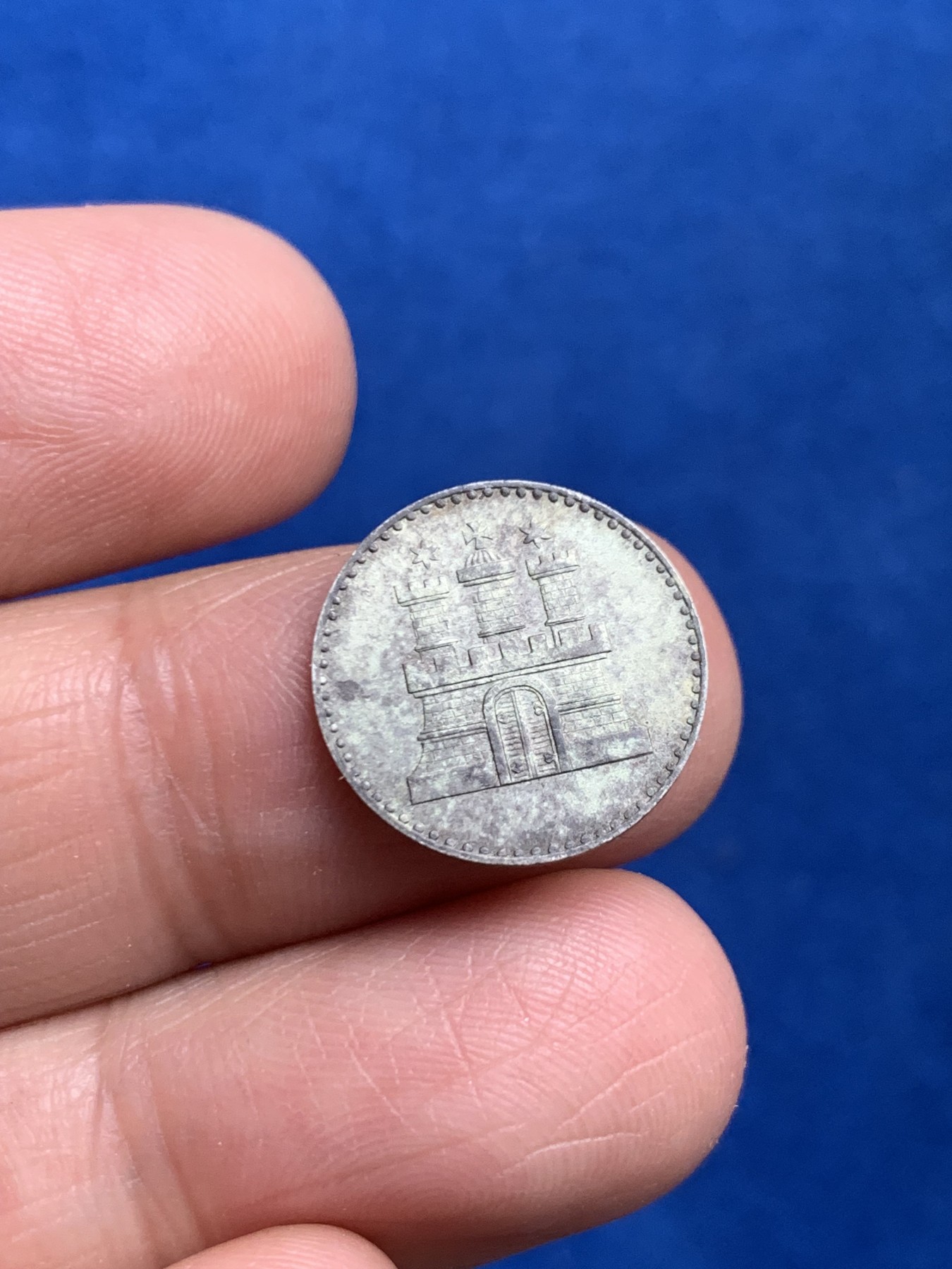 《竞宝斋》第245场-周日，周一 ，周二3场连拍 (全场包邮) 1855年德国汉堡1S银币 未使用品