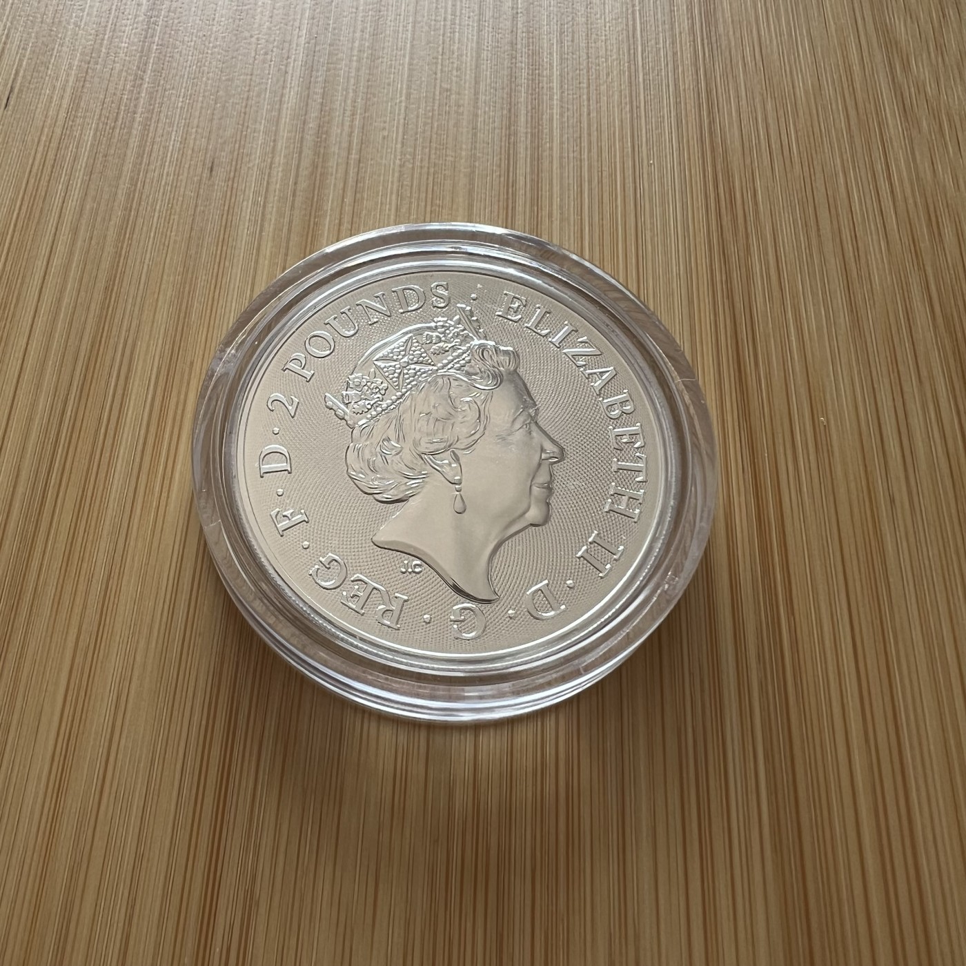 顺丰包邮 外国新银币 老银币 英國2018年狗年2镑1盎司大银币塑盒沒有打开拍的