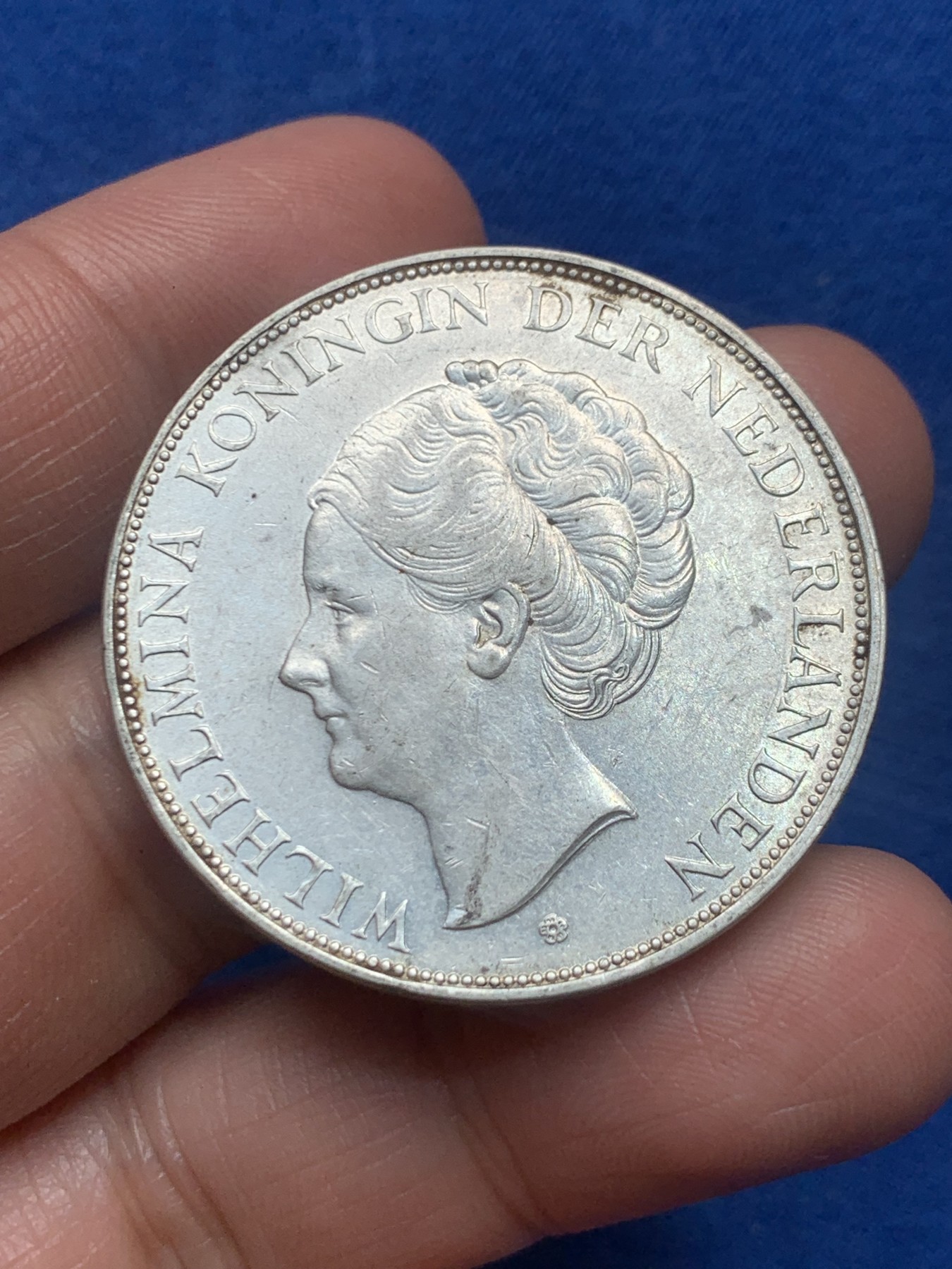 《竞宝斋》第245场-周日，周一 ，周二3场连拍 (全场包邮) 荷兰1939年女王威廉米娜2.5盾大银币