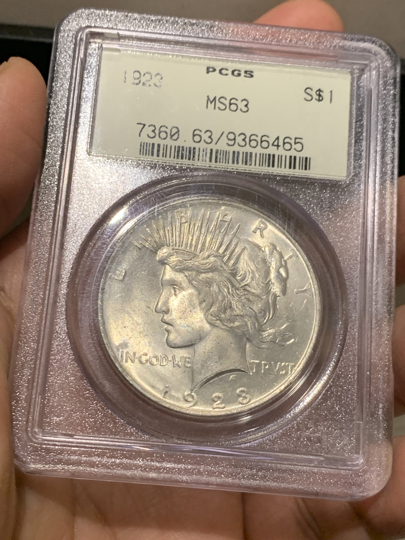 《竞宝斋》第245场-周日，周一 ，周二3场连拍 (全场包邮) PCGS-MS63 美国1923和平1元银币 90-93年老绿盒  严评 30多年的老盒本身也是收藏品