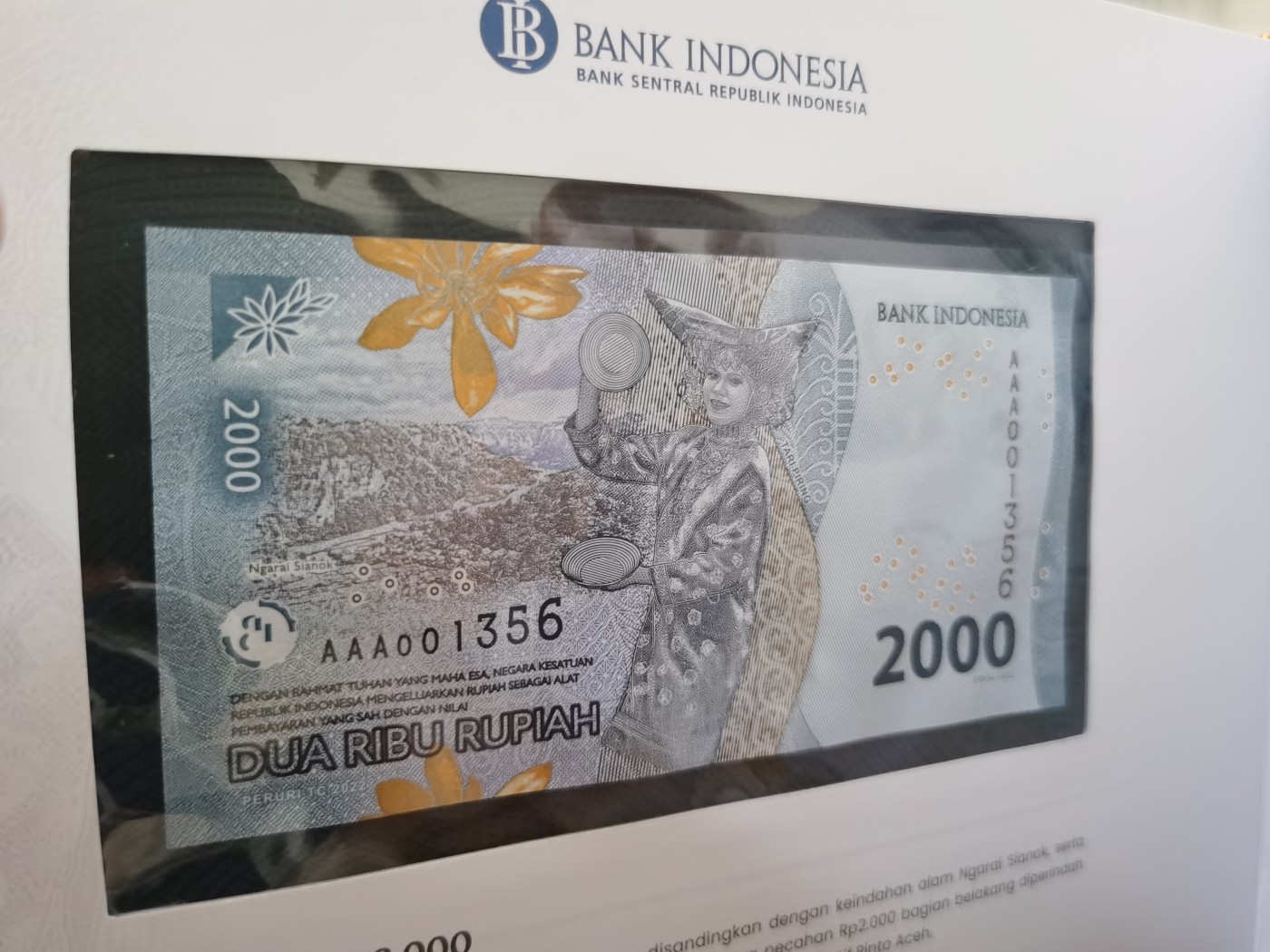 Immortal acution 三月第二场 印度尼西亚全同号AAA 1356，千位号，内部员工册（稀有），UNC