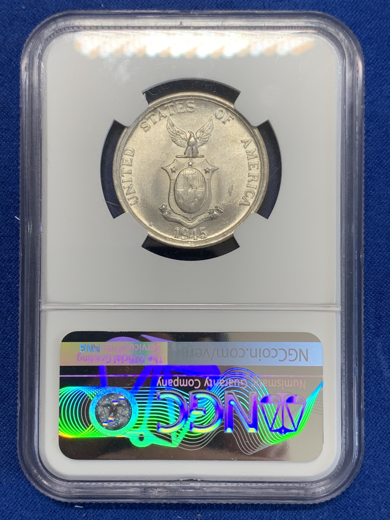 《竞宝斋》第245场-周日，周一 ，周二3场连拍 (全场包邮) NGC MS63 1945年菲律宾火山飞鹰50分银币 卷拆原光 状态一流