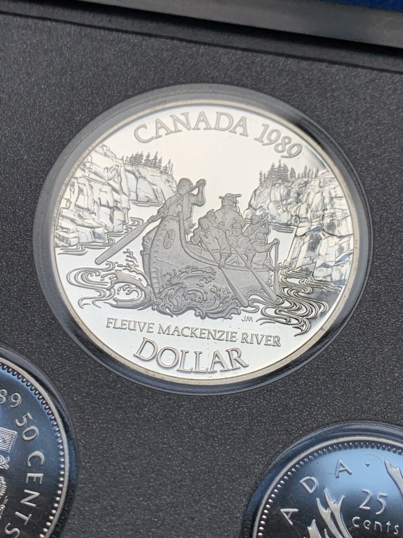 《竞宝斋》第245场-周日，周一 ，周二3场连拍 (全场包邮) 加拿大1989年精致套币 含大银币一枚 细节见图