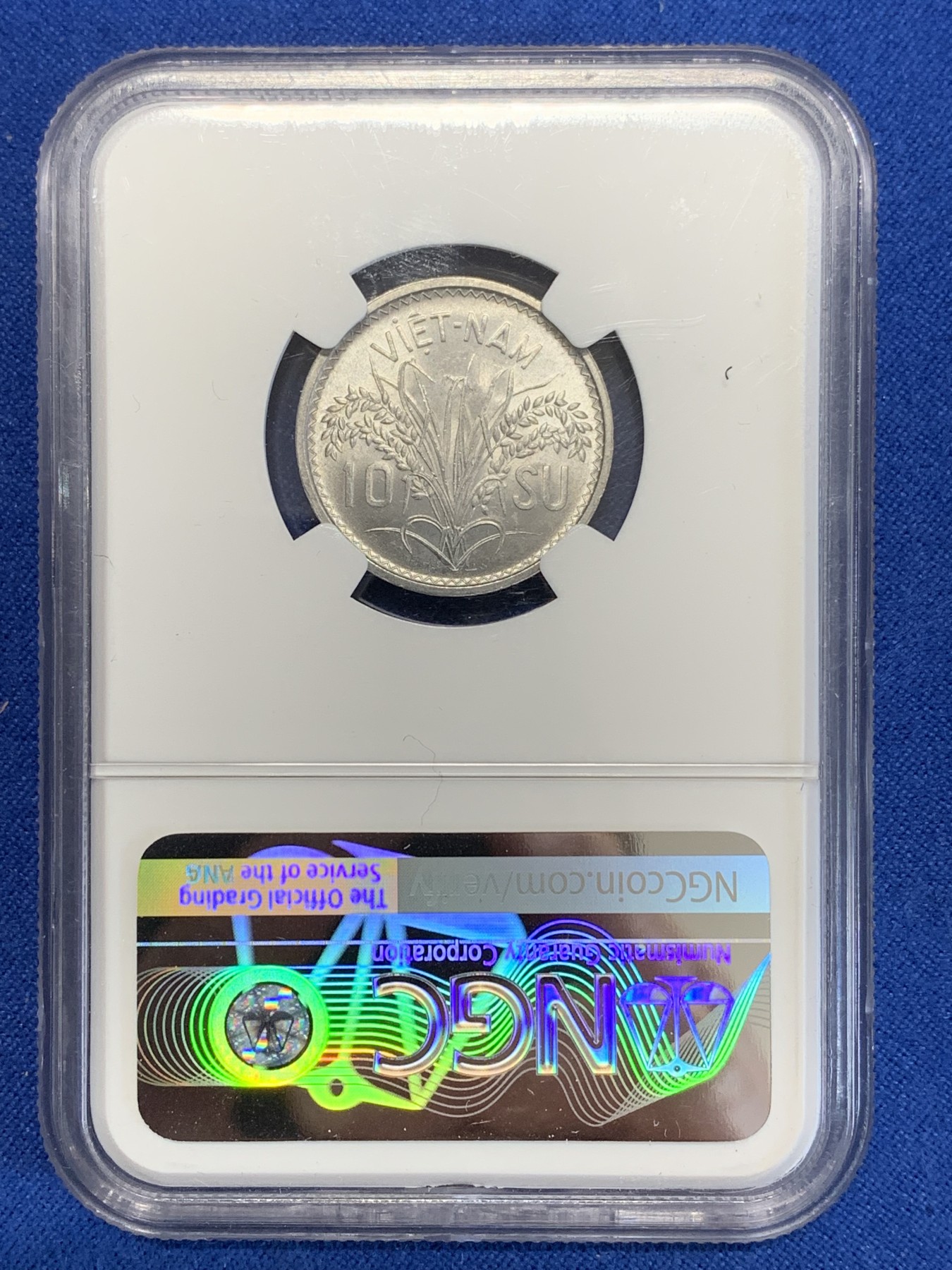 《竞宝斋》第245场-周日，周一 ，周二3场连拍 (全场包邮) NGC MS65 越南1953年三姐妹10苏 高分可藏