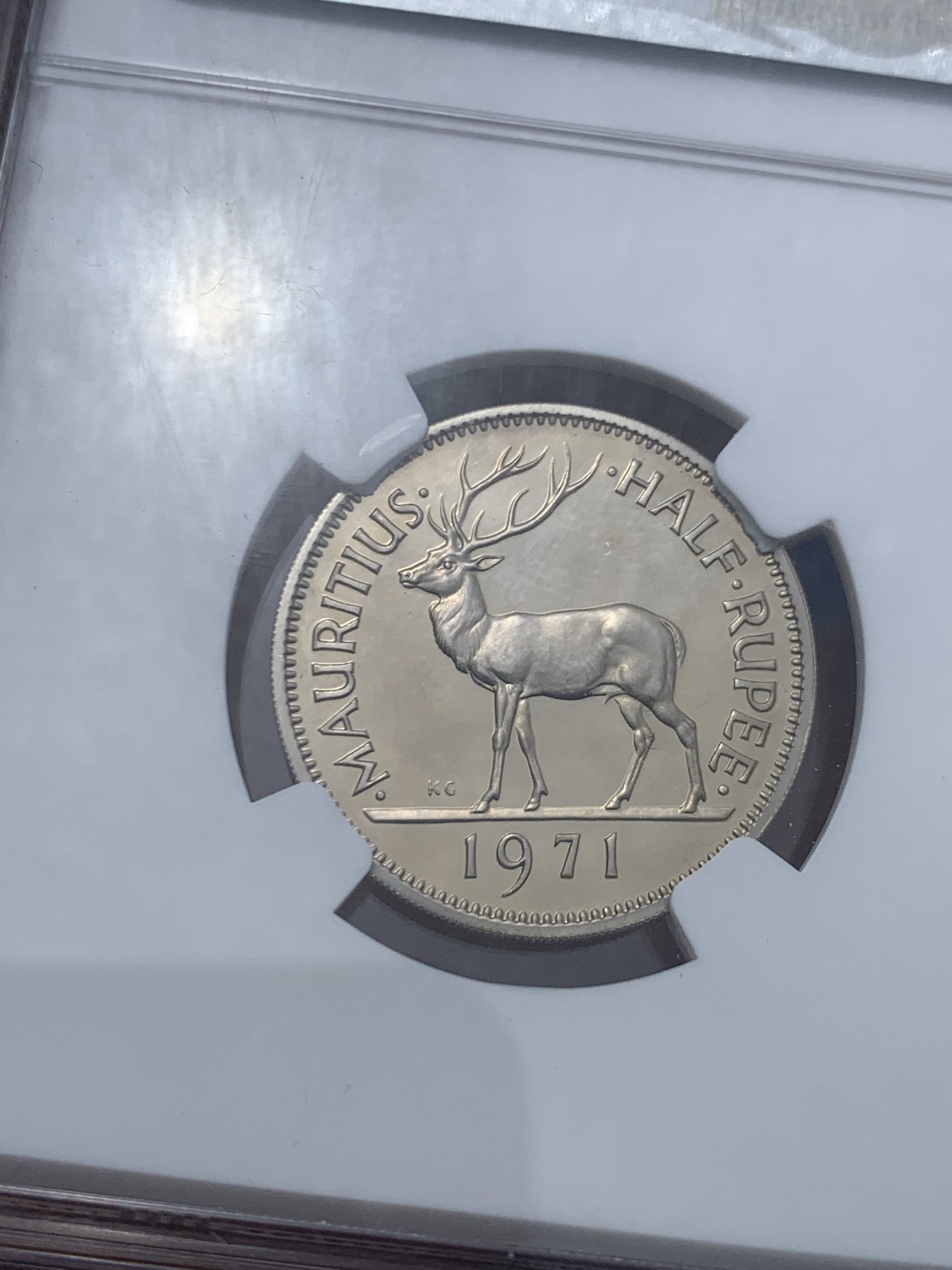 《竞宝斋》第245场-周日，周一 ，周二3场连拍 (全场包邮) NGC PF65UC 毛里求斯1971年1/2卢比 发行量750枚精制镍币